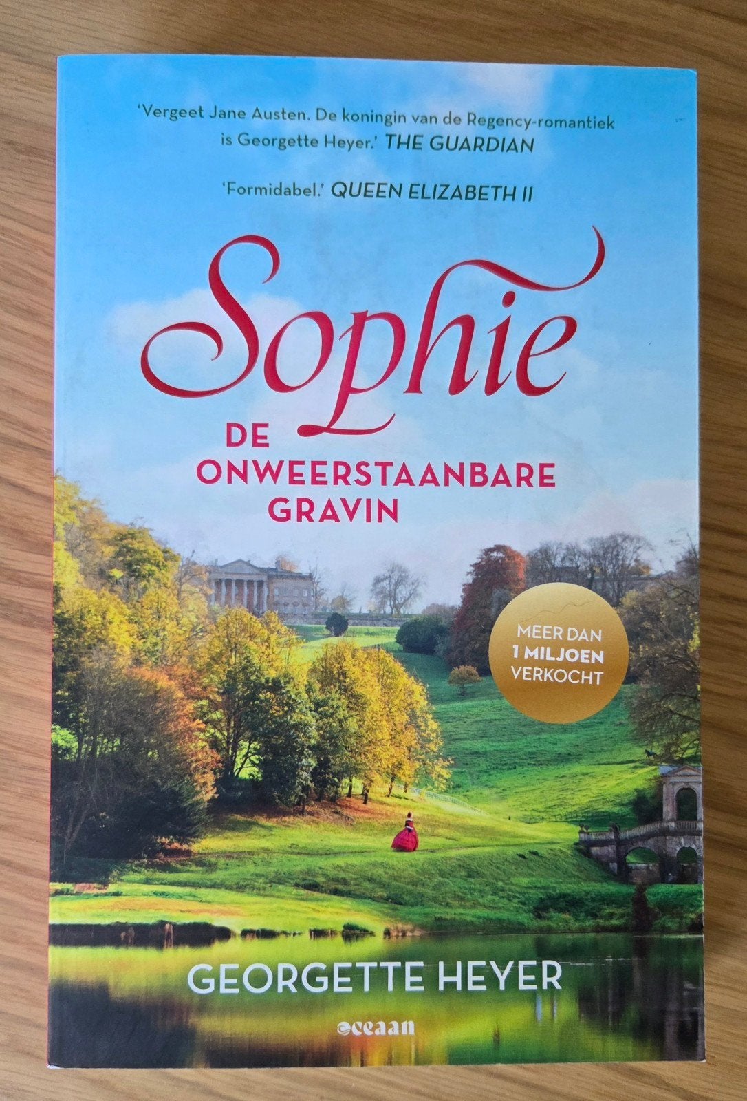 Georgette Heyer - Sophie, de onweerstaanbare gravin, Ophalen of Verzenden, Zo goed als nieuw, Georgette Heyer