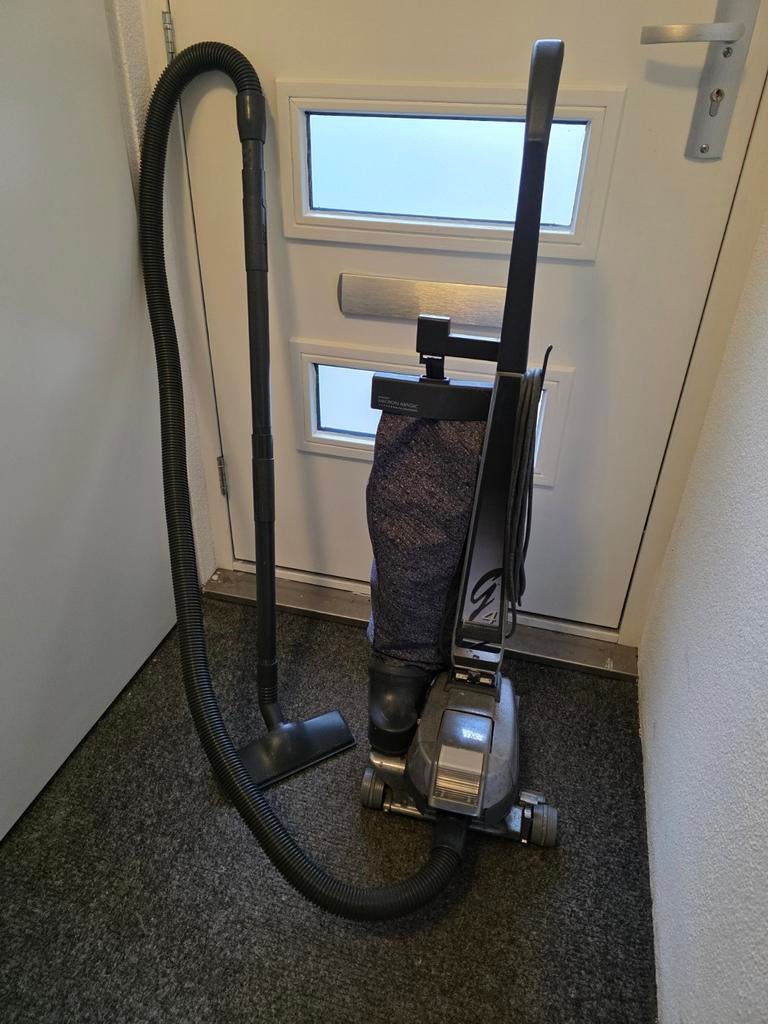 Kirby G4 Stofzuiger met veel accessoires, Witgoed en Apparatuur, Stofzuigers, Gebruikt, 1200 tot 1600 watt, Stofzak, Ophalen