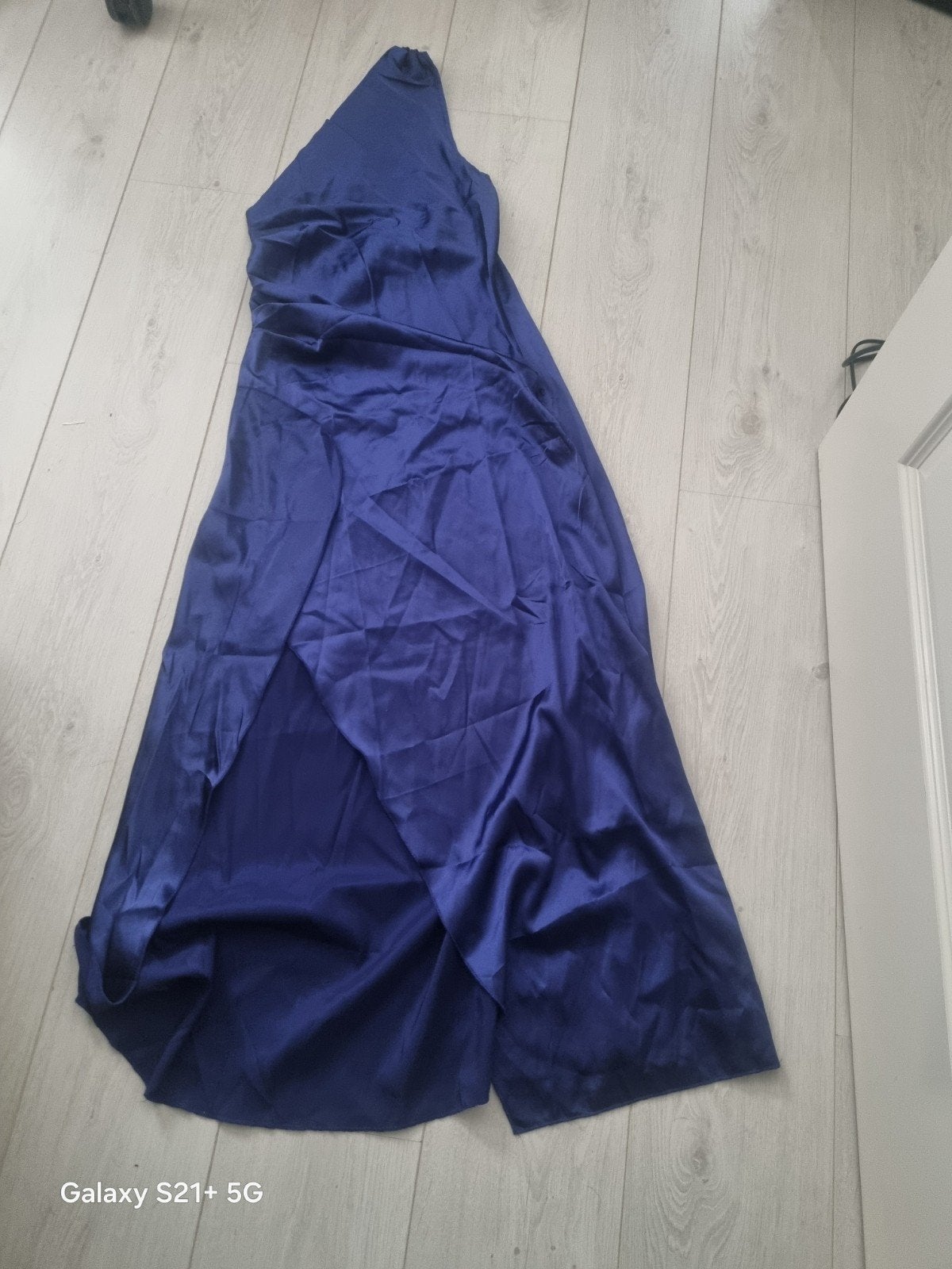 Elegante blauwe galajurk met split, Blauw, Ophalen of Verzenden, Maat 34 (XS) of kleiner, Onder de knie