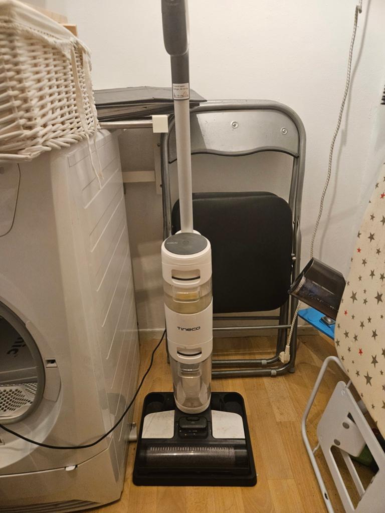 Tineco Compact Cordless Vacuum & Washer FW040100EU, Witgoed en Apparatuur, Stofzuigers, Ophalen, Overige merken, Gebruikt, Draadloos