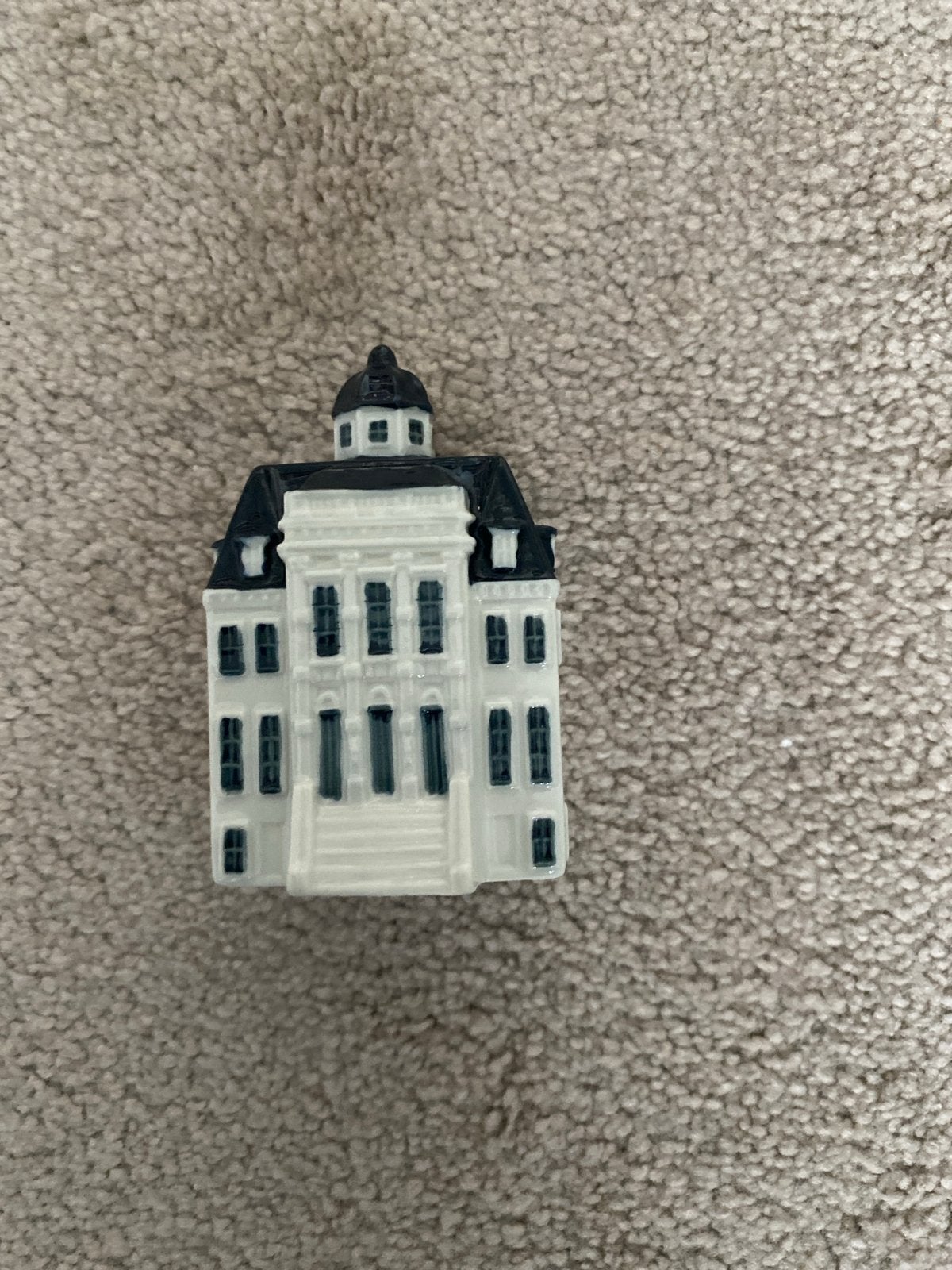 KLM huisje 100, Ophalen of Verzenden, Zo goed als nieuw, Paleis of Waag, Gevuld