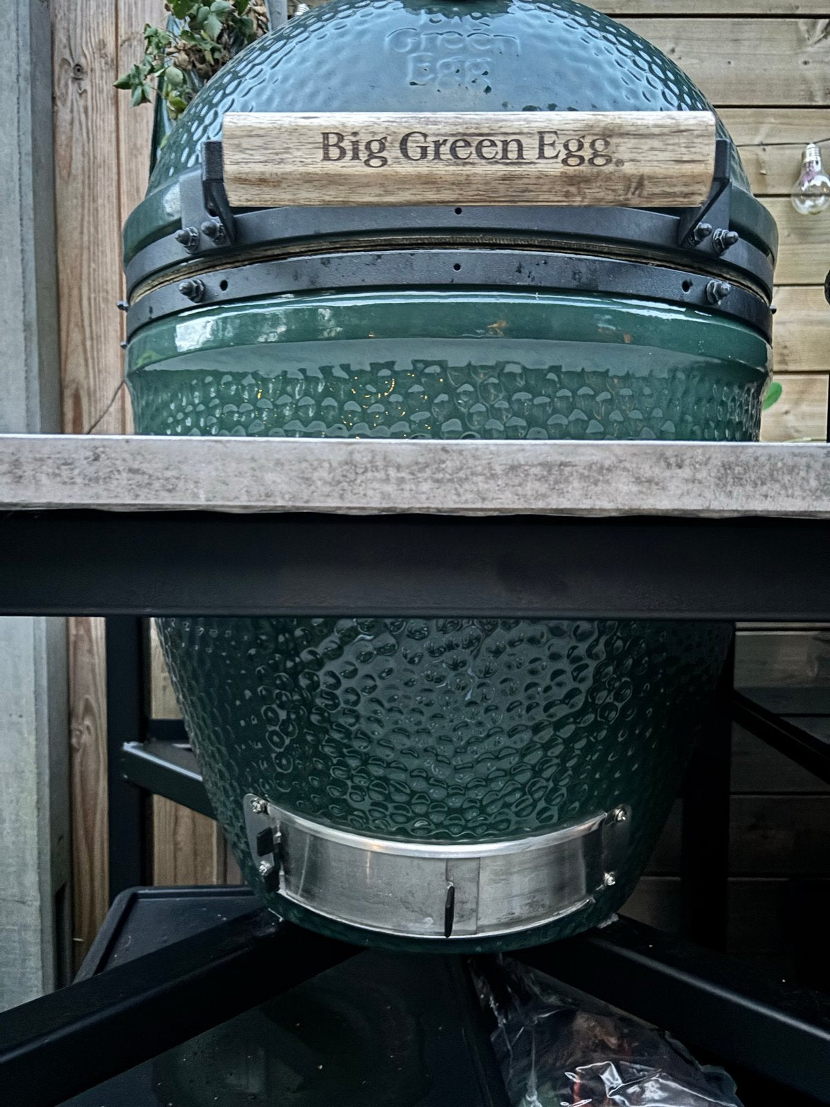 Big Green Egg Large Base met scheur, Ophalen, Gebruikt