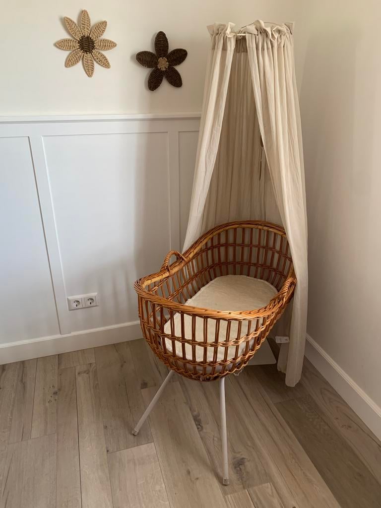 Rieten wieg, Kinderen en Baby's, Babywiegjes en Ledikanten, Wieg, Ophalen