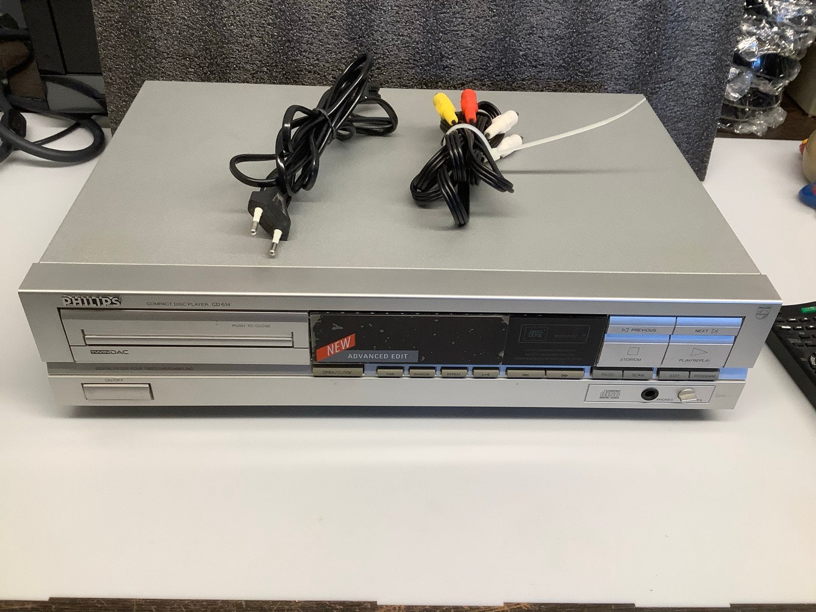 Philips CD614 CD-speler - Uitstekende staat, Ophalen of Verzenden, Gebruikt, Philips