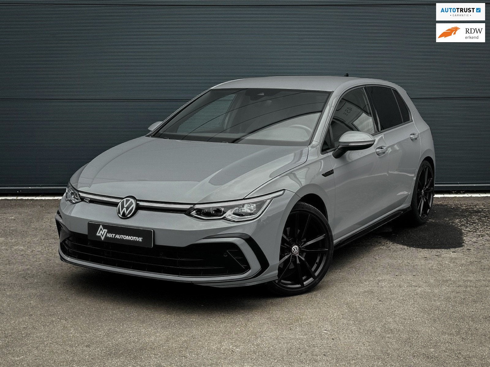 Volkswagen Golf 1.5 eTSI R-Line Business, IQ Lights, ACC Tra, Auto's, 4 cilinders, 150 pk, Bedrijf, Grijs