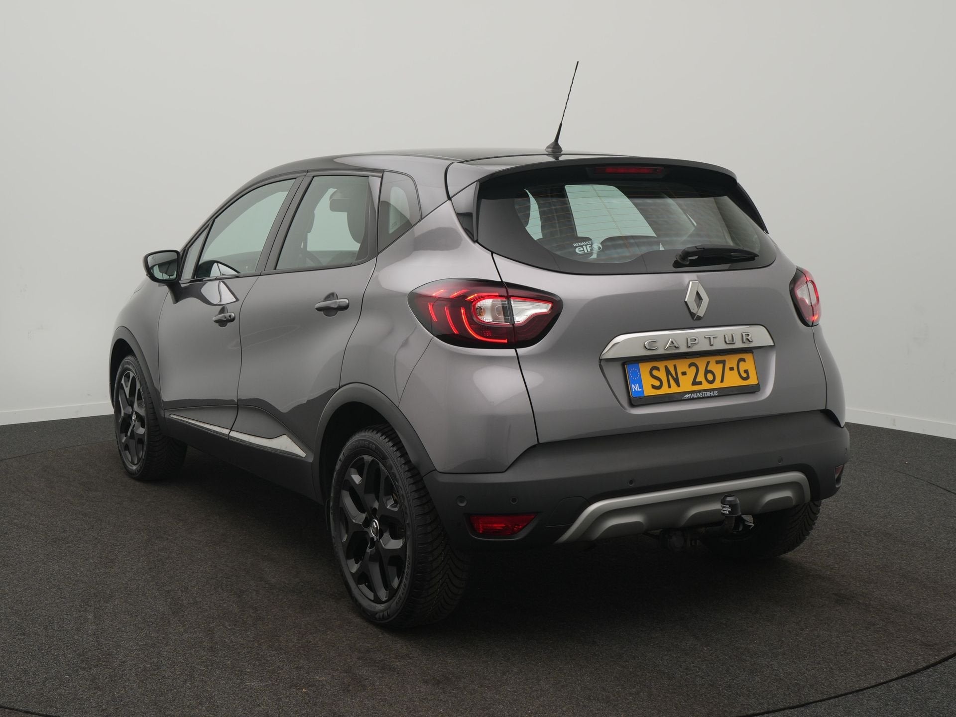 Renault Captur TCe 90 Intens - RIJKLAARPRIJS - All Seasonban, Auto's, Voorwielaandrijving, Stof, Gebruikt, 620 kg