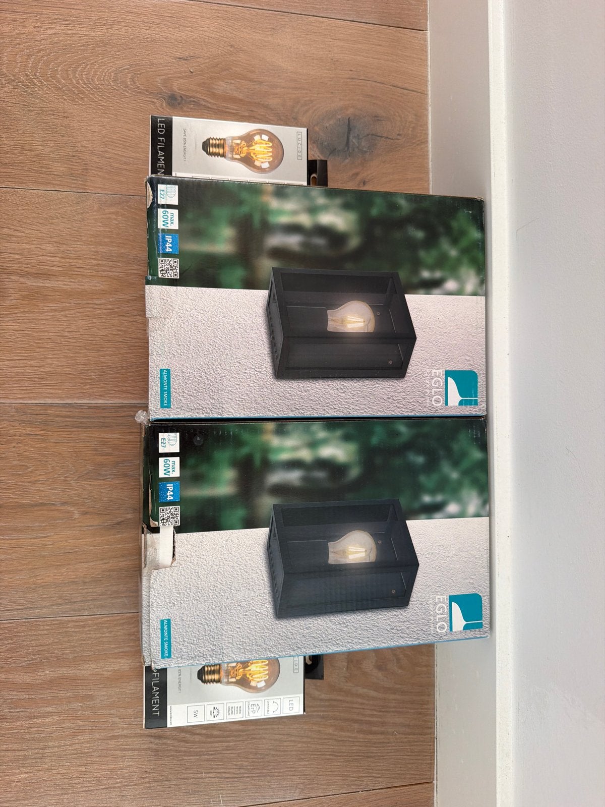Gloednieuw! 2x EGLO Buitenlampen met LED Filament Lampen, Overige materialen, Minder dan 50 watt, Wandlamp, Nieuw