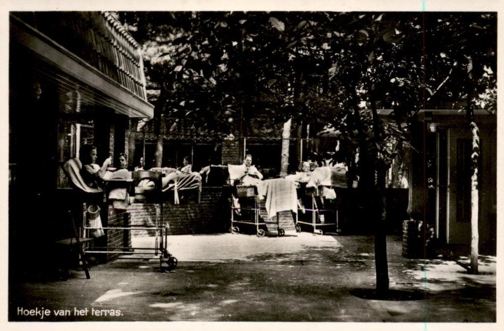 Laren NH Hoekje v.h. terras Sanatorium Julianaoord # 341, Verzenden, 1940 tot 1960, Ongelopen, Noord-Holland