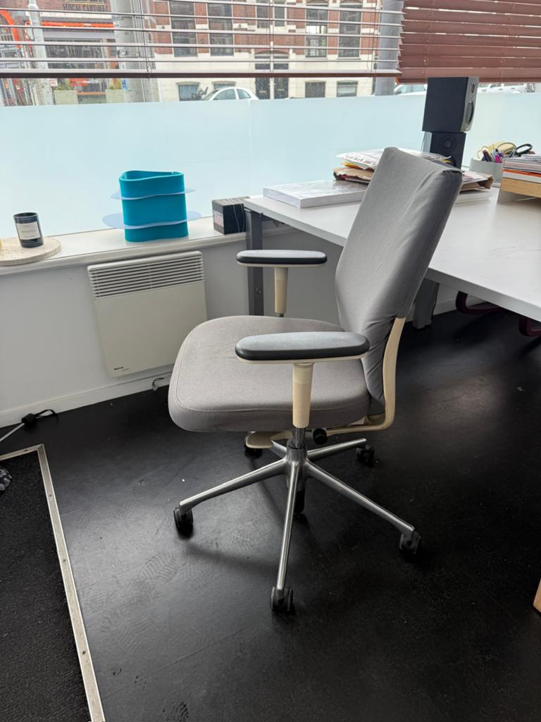 2x Vitra bureaustoel TEAB, Huis en Inrichting, Bureaustoelen, Ophalen, Gebruikt, Zwart