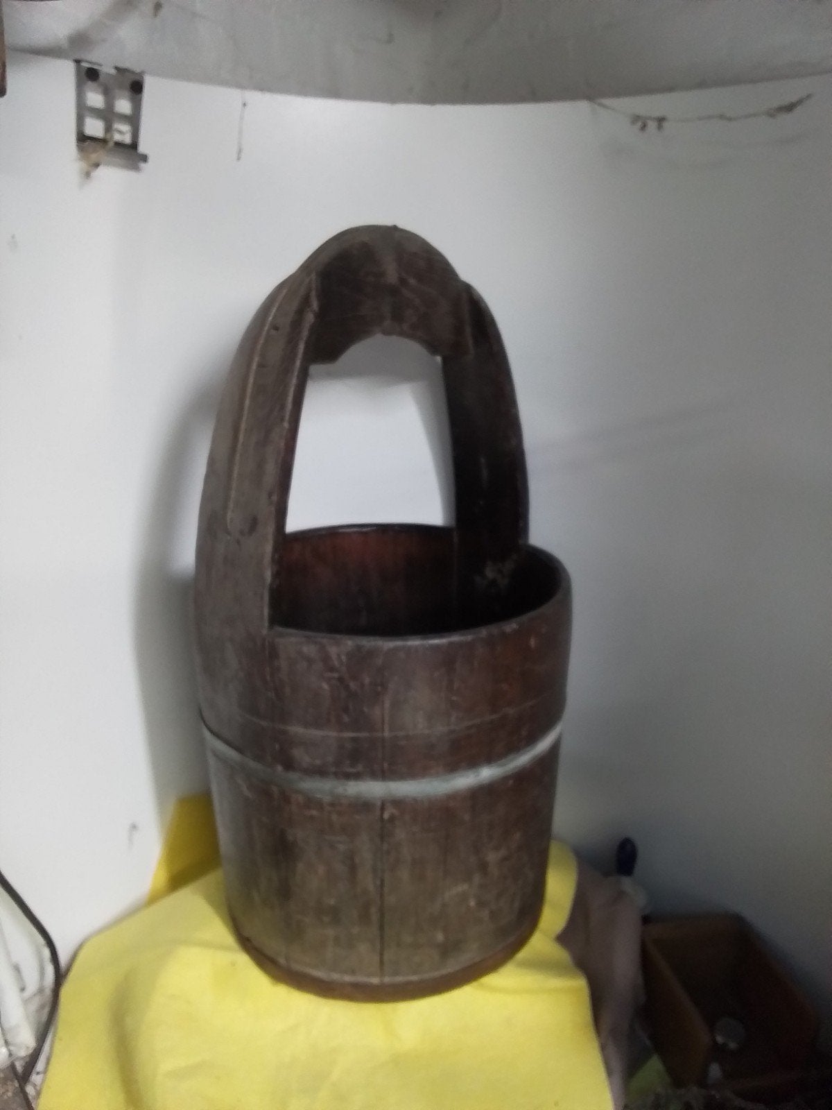 10230) antieke houten  waterput emmer hoog 60cm, Ophalen of Verzenden