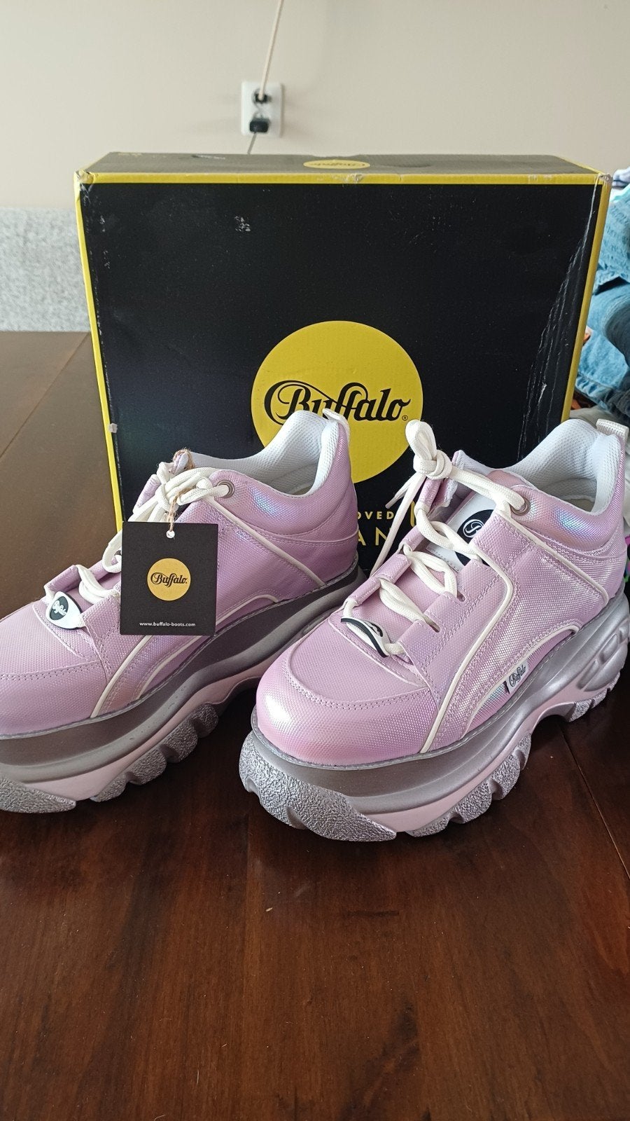 Buffalo London Sneakers Roze Metallic Maat 40 Nieuw, Kleding | Dames, Schoenen, Nieuw, Roze, Ophalen of Verzenden