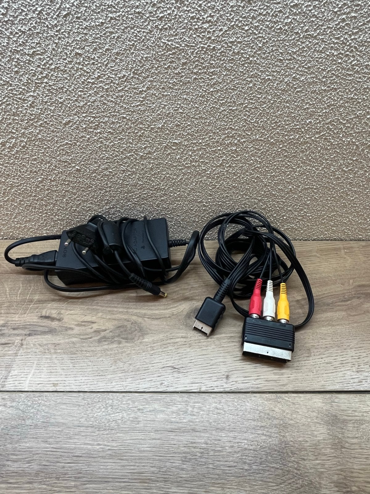 PlayStation 2 Slim met 2 controllers en 8 spellen, Ophalen, Gebruikt, Overige genres, 2 spelers