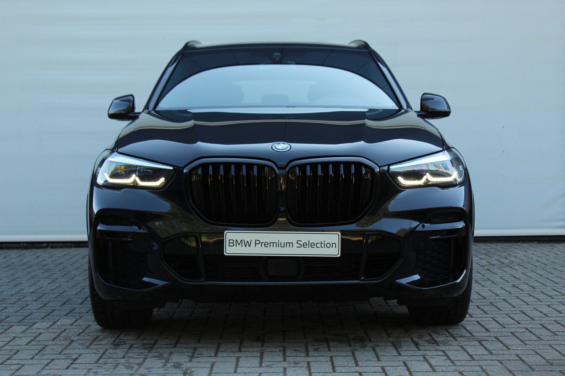 BMW X5 xDrive45e M Sport Automaat / Panoramadak / Bowers & W, Dealer onderhouden, Gebruikt, 394 pk, Met garantie (alle)