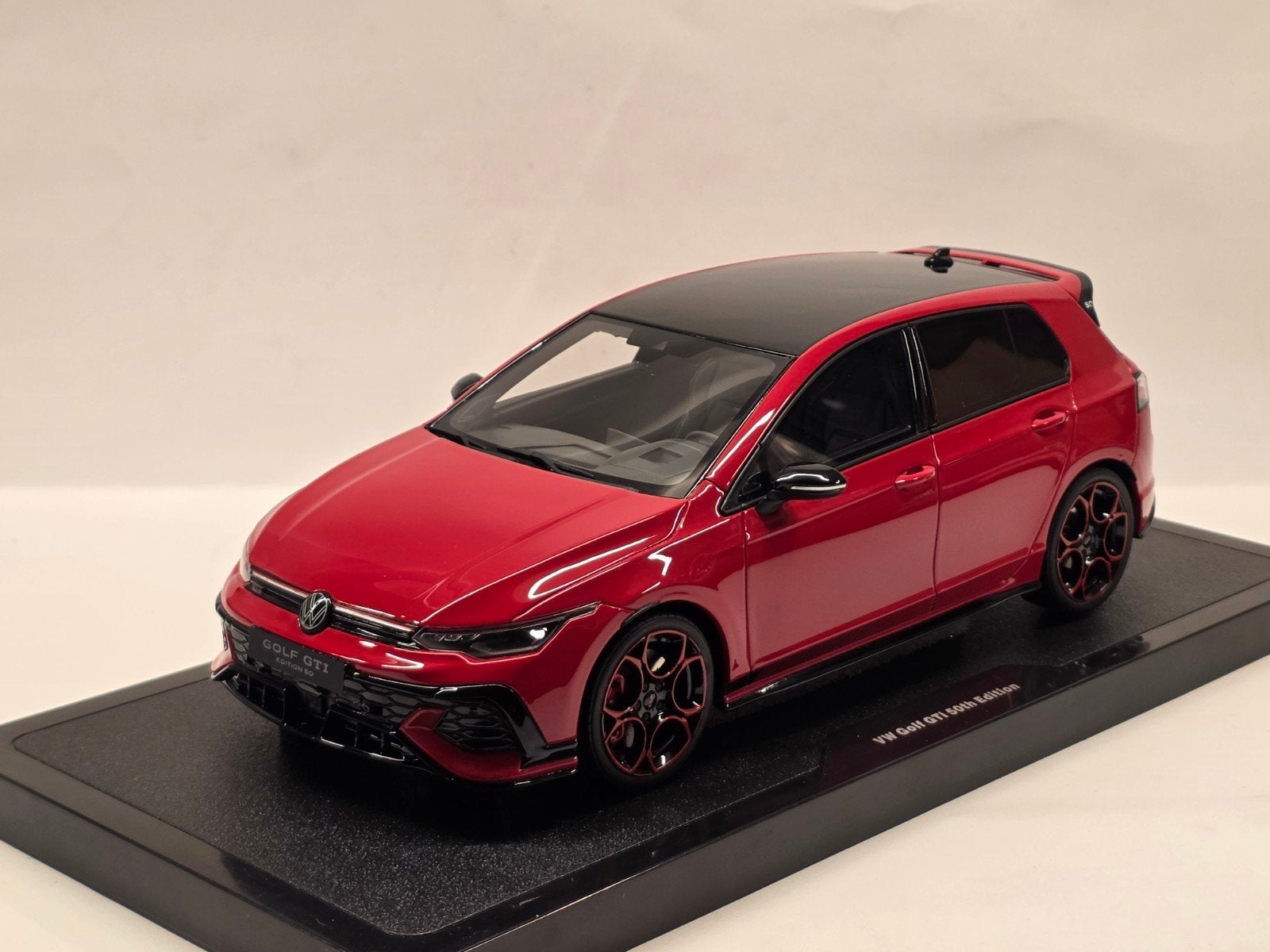 Ottomobile VW Golf 8 GTI 50TH Edition 1:18, OttOMobile, Auto, Nieuw, Ophalen of Verzenden