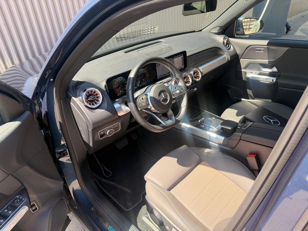 Mercedes-Benz EQB 250 Luxury Line 67 kWh Panorama|INCL BTW|S, Auto's, Mercedes-Benz, Gebruikt, 190 pk, Blauw, Leder en Stof