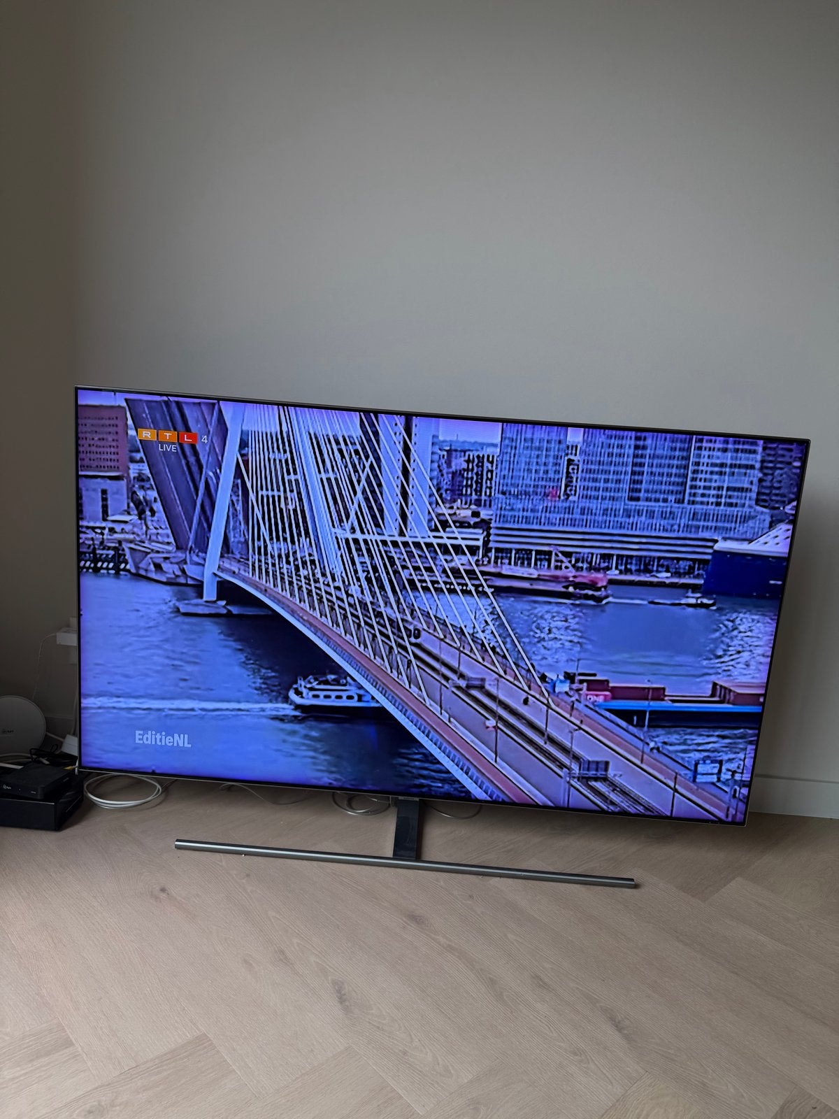 Samsung QLED 65 inch TV met klein vlekje, Ophalen, Samsung, 100 cm of meer, Gebruikt
