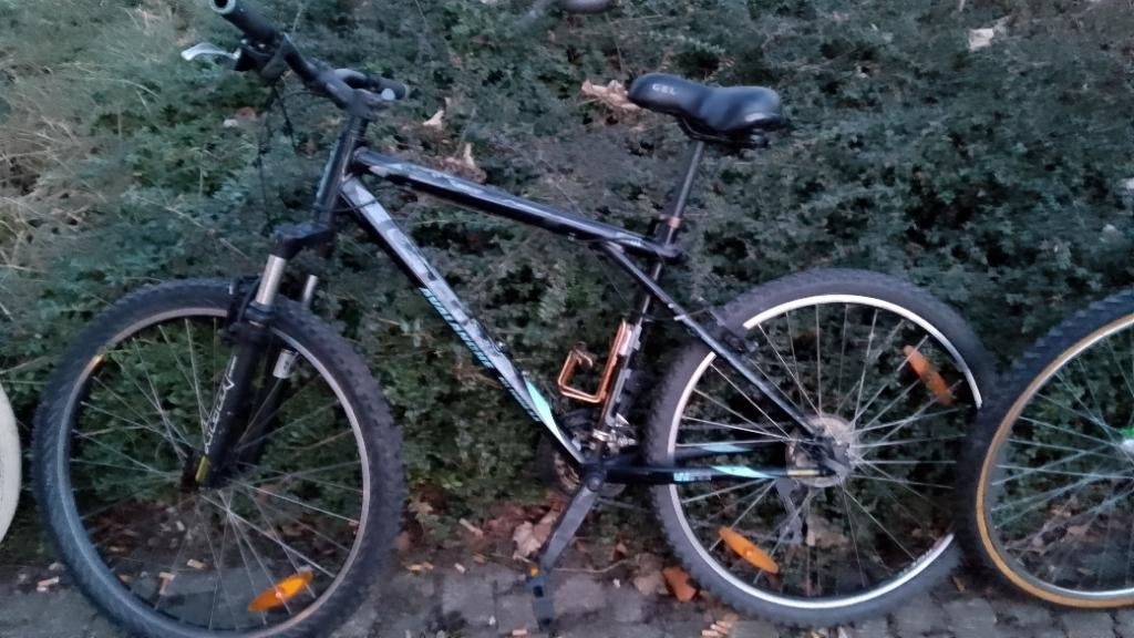Mountainbike Avalanche All Terra 3.0 vering, Gebruikt, Hardtail, 45 tot 49 cm, Ophalen