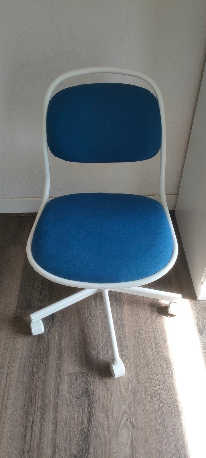 ÖRFJÄLL bureaustoel Ikea, Huis en Inrichting, Bureaustoelen, Ophalen, Zo goed als nieuw, Blauw, Bureaustoel