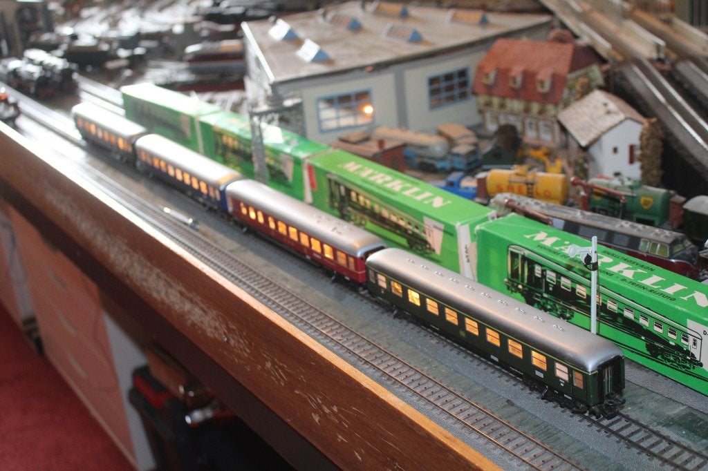 Märklin Passagiers trein met licht, Wisselstroom, Gebruikt, Locomotief, Ophalen of Verzenden