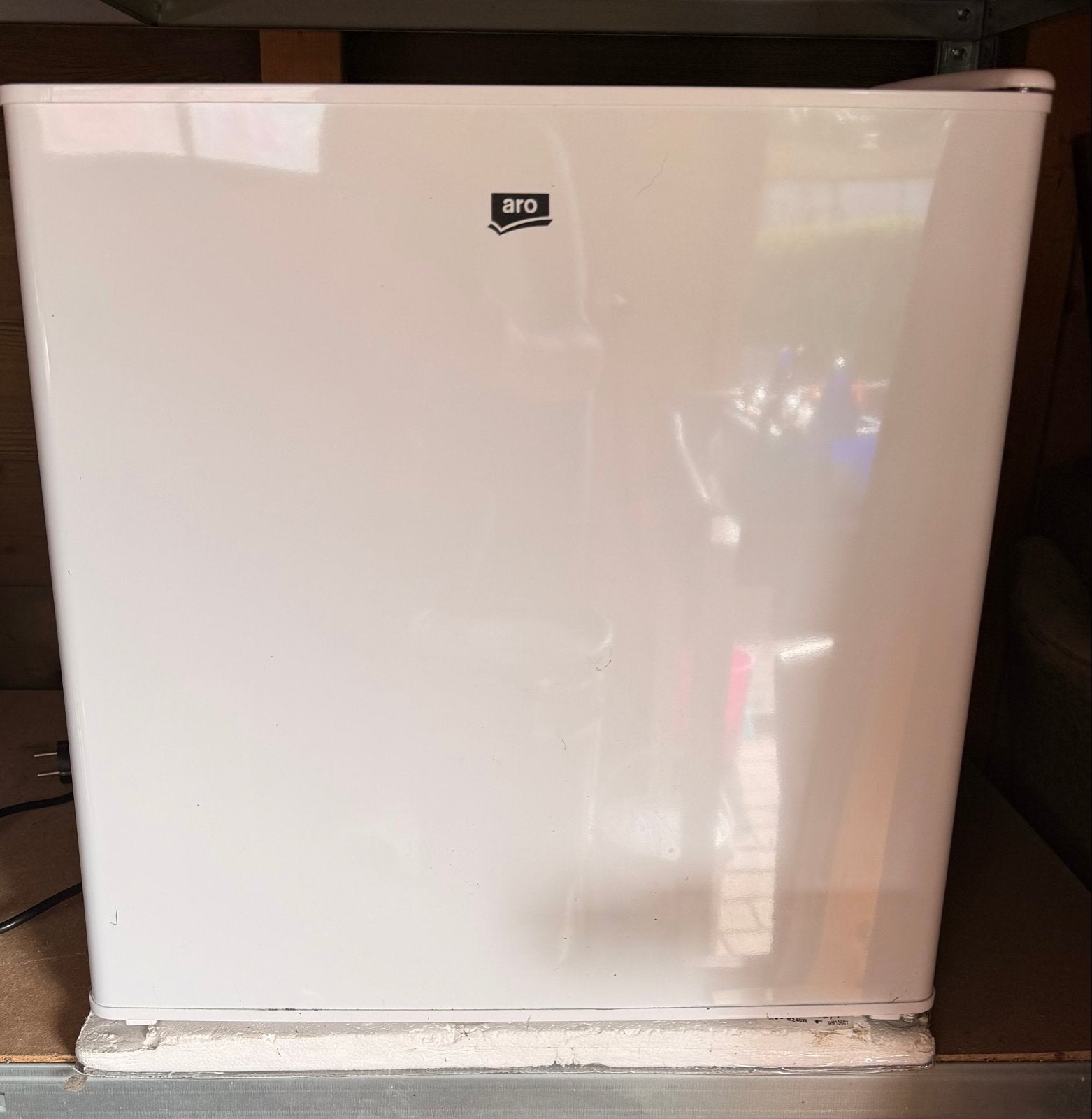 ARO mini vriezer - Compact en efficiënt, Witgoed en Apparatuur, Ophalen, Zonder vriesvak, Minder dan 45 cm, Minder dan 85 cm
