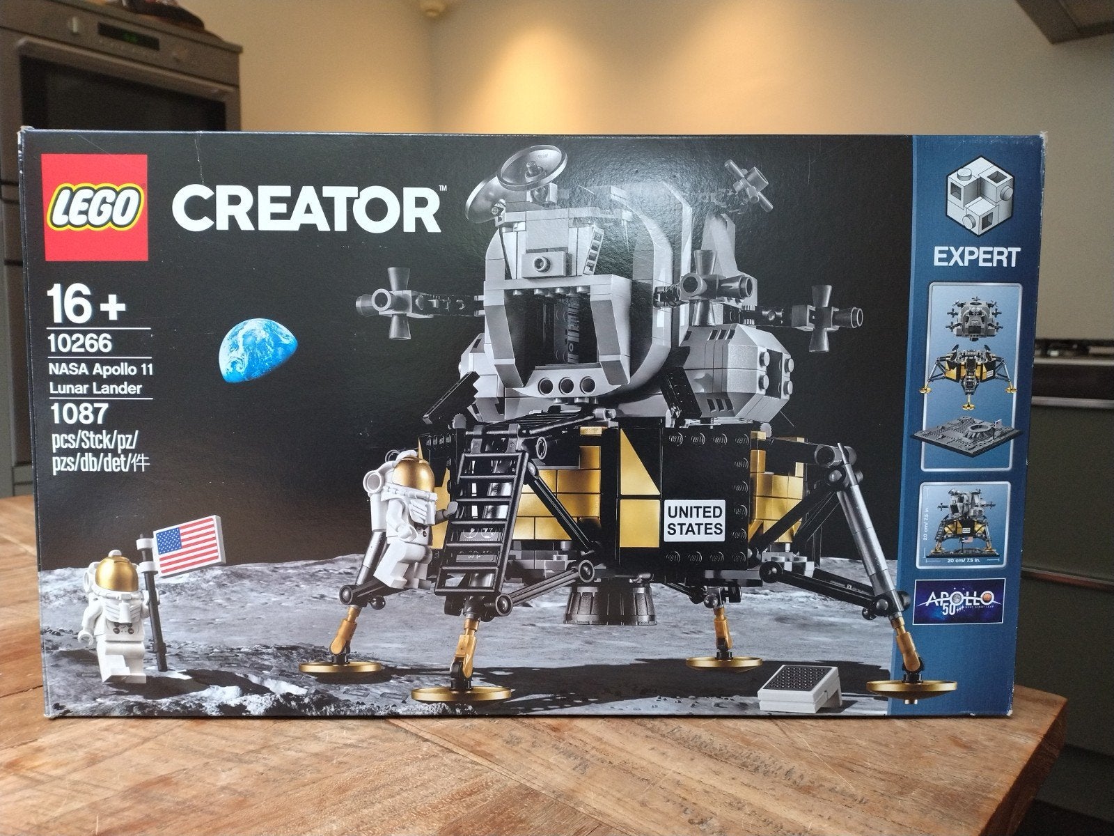 LEGO Creator Expert 10266 NASA Apollo 11 Lunar Lander, Lego, Ophalen of Verzenden, Zo goed als nieuw, Compleet