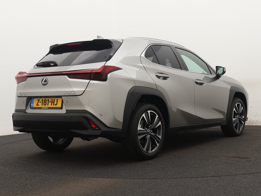 Lexus UX 250h Business Line | Parkeersensoren | Connected Se, Auto's, Lexus, 12 maanden, Stof, Gebruikt, 4 cilinders
