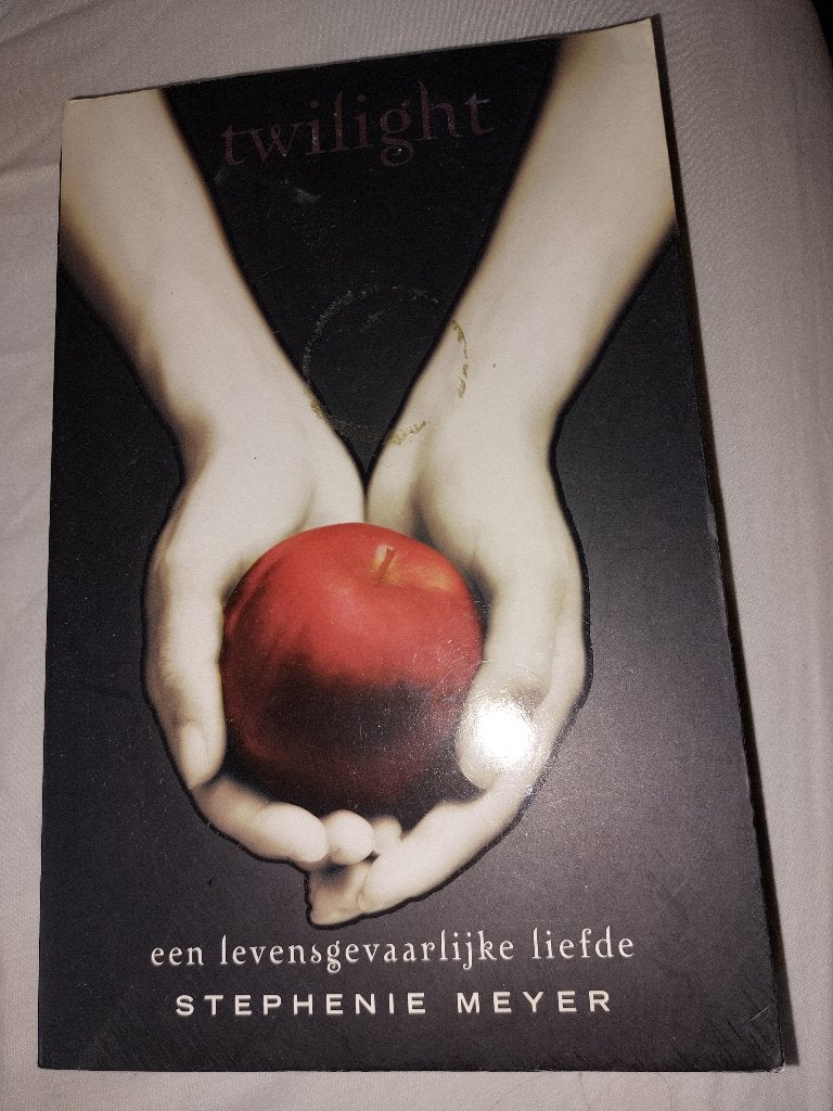 Stephenie Meyer, een levensgevaarlijke liefde, Boeken, Ophalen of Verzenden