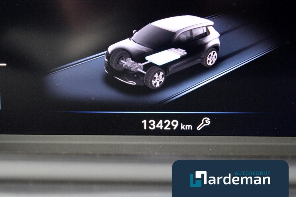 Jeep Avenger Altitude 54 kWh Carplay Camera, Auto's, Jeep, 394 km, Gebruikt, Leder en Stof, SUV of Terreinwagen