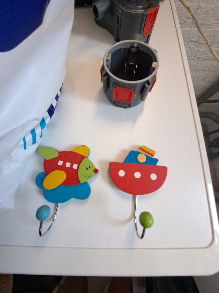 Leuke kapstokjes voor de kinderkamer: vliegtuig en boot, Ophalen of Verzenden, Zo goed als nieuw, Kapstokje, Ophangbaar