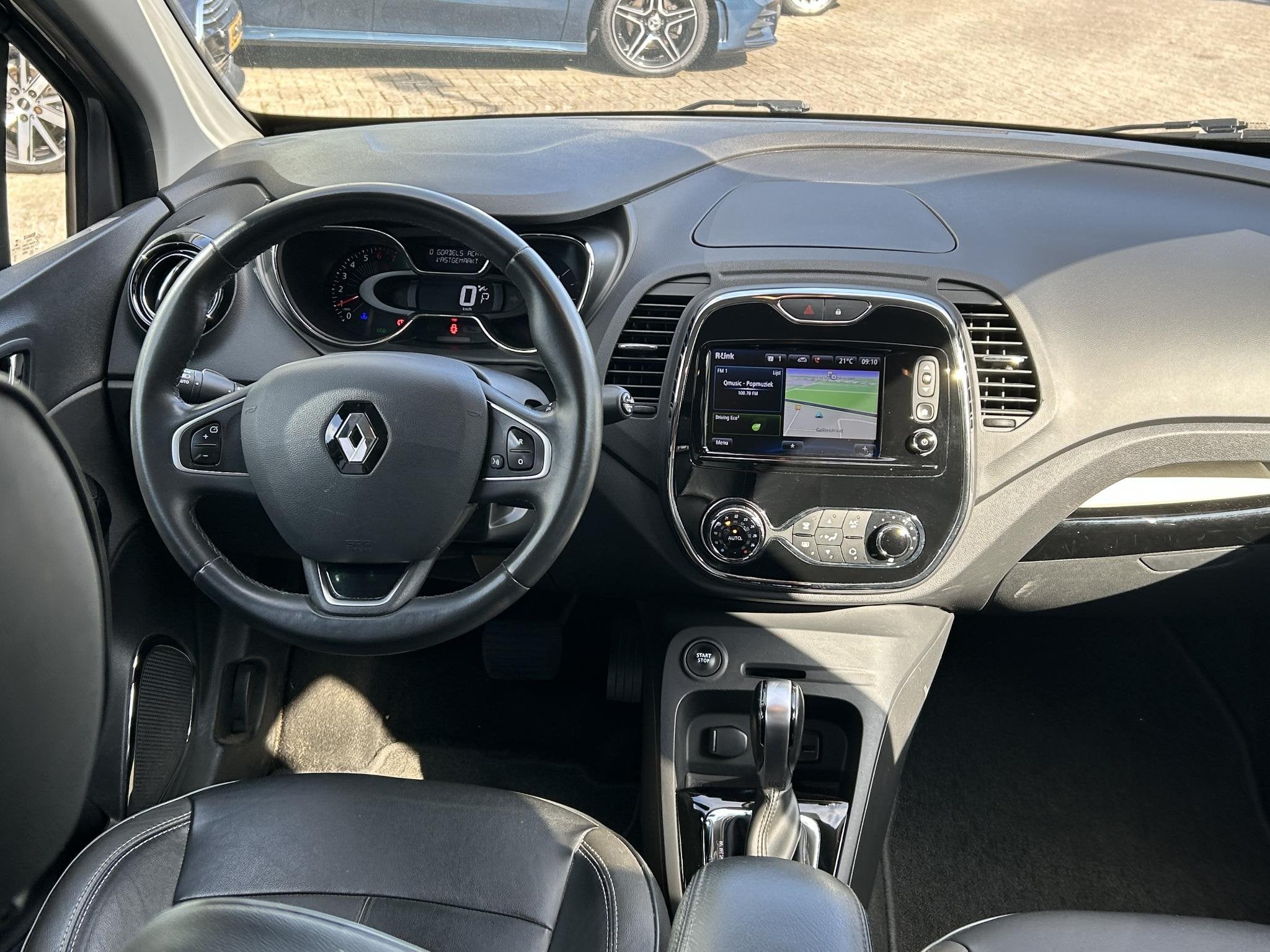 Renault Captur 1.2 TCe Xmod | Navigatie | Camera | Climate C, 4 cilinders, Met garantie (alle), Automatische klimaatregeling, SUV of Terreinwagen