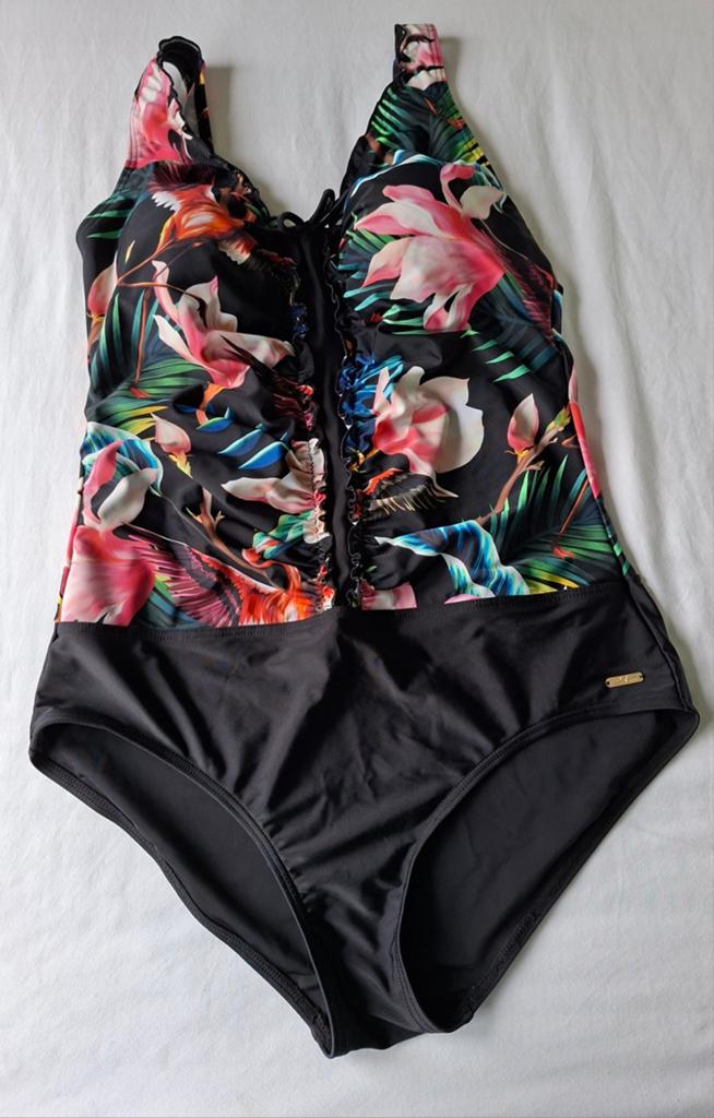 Badpak met tropische print, Kleding | Dames, Badmode en Zwemkleding, Zwart, Badpak, Ophalen of Verzenden, Zo goed als nieuw