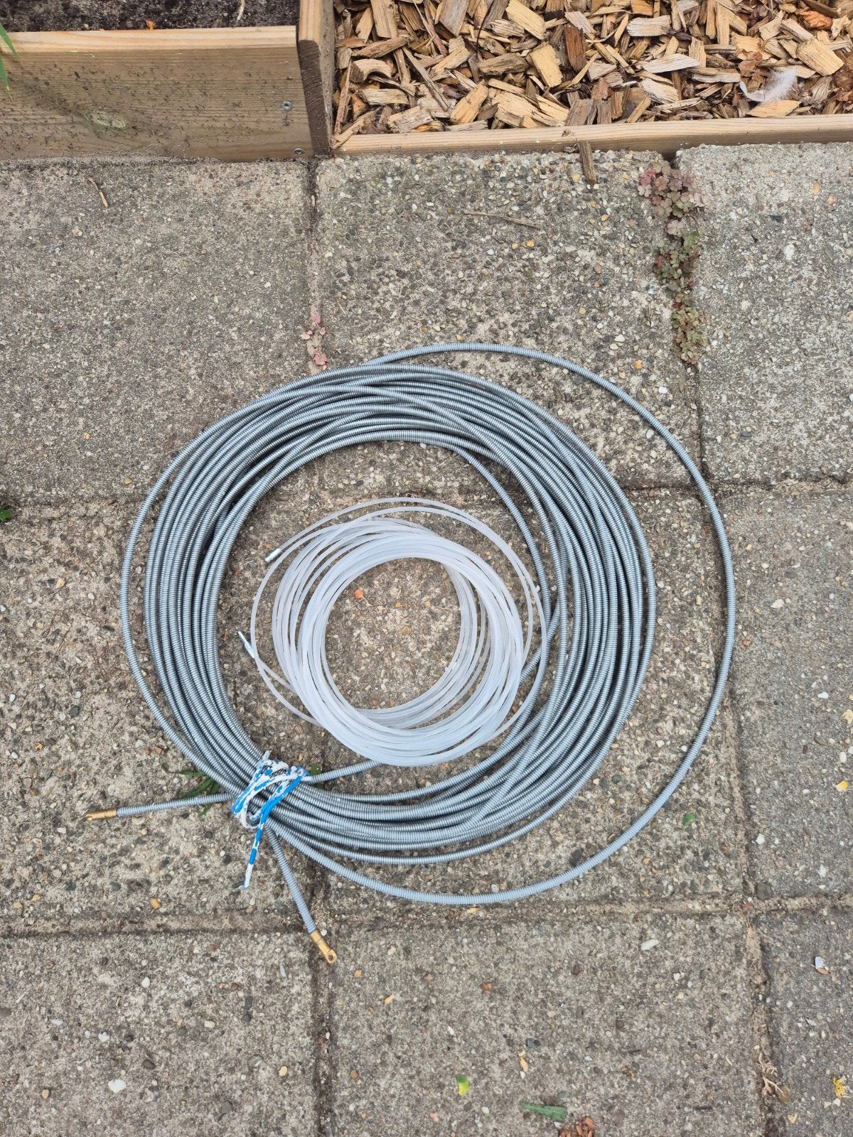 2x Trekveer voor elektra installatie, Doe-het-zelf en Verbouw, Elektra en Kabels, Ophalen, Gebruikt, Overige typen