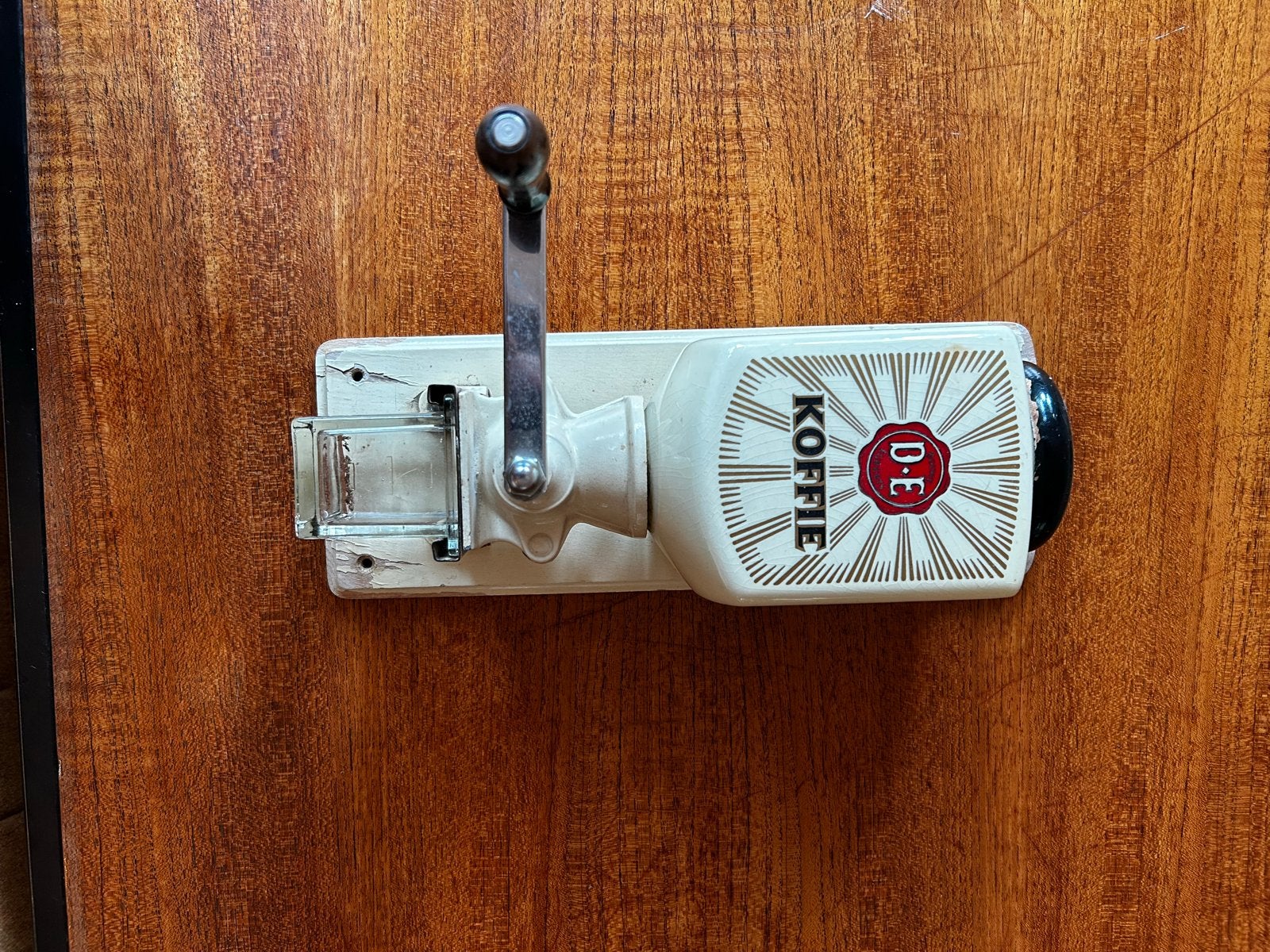 Vintage Douwe Egberts koffiemolen, Ophalen