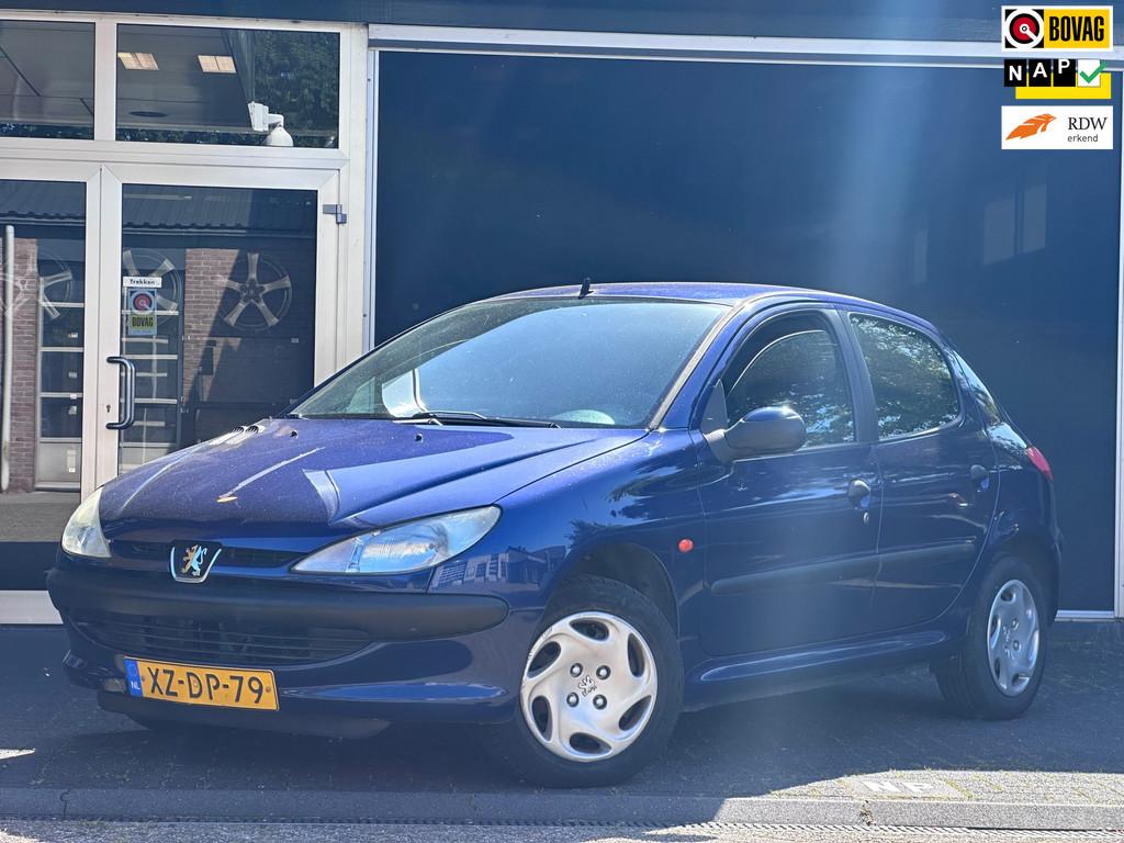 Peugeot 206 1.4 XT 5-DEURS / ELEKT RAMEN / NAP, 31 €/maand, 4 cilinders, Blauw, Origineel Nederlands