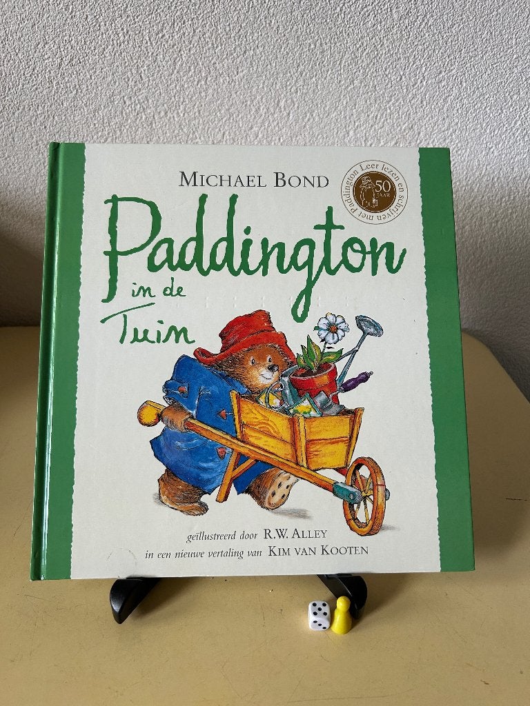 Paddington in de Tuin - Hardcover Prentenboek, Boeken, Fictie algemeen, Jongen of Meisje, Zo goed als nieuw, Voorleesboek
