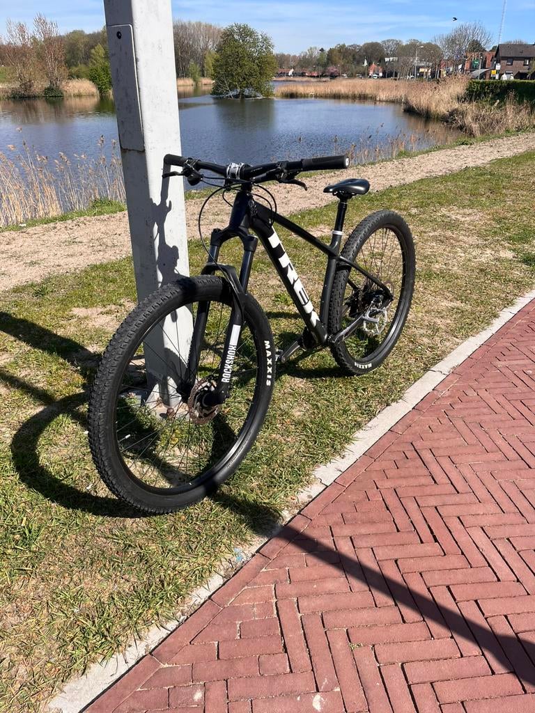 Trek procaliber 6 2023, Fietsen en Brommers, Fietsen | Mountainbikes en ATB, Ophalen, Hardtail, Heren, Zo goed als nieuw