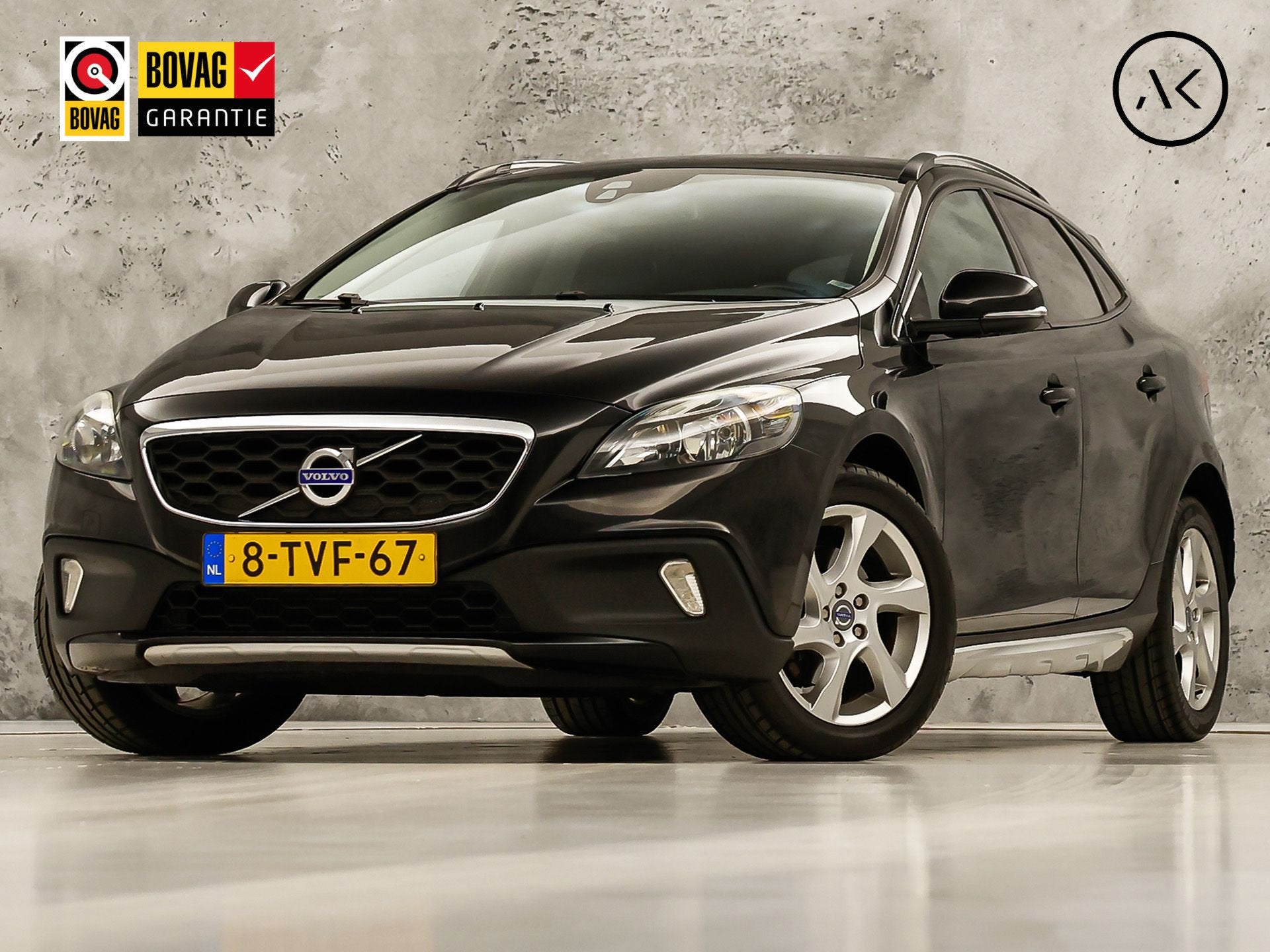 Volvo V40 Cross Country 1.6 T4 Sport 179Pk (NAVIGATIE, CLIMA, Auto's, Volvo, Voorwielaandrijving, Gebruikt, Zwart, 4 cilinders