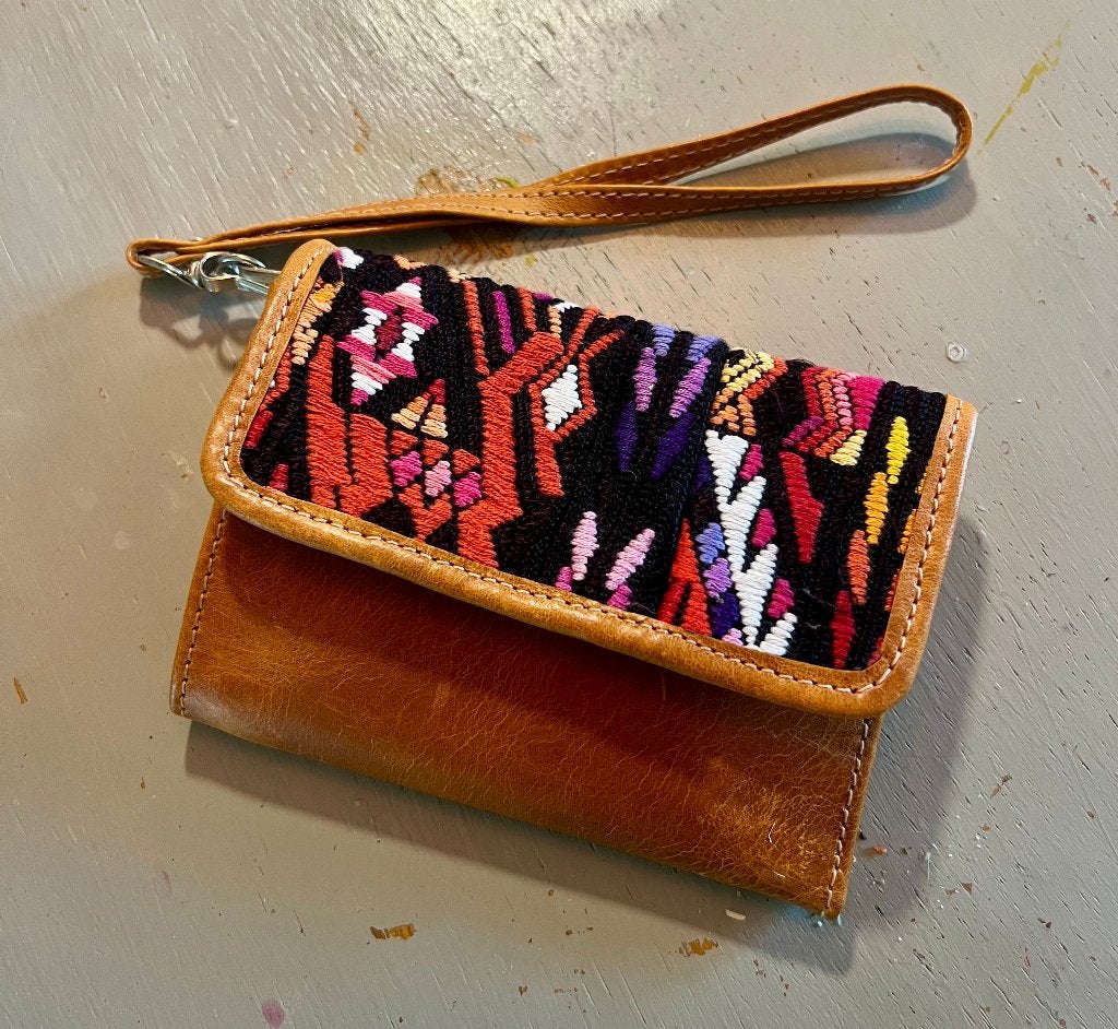 Vintage leren cognac portemonnee tribale geborduurde clutch, Sieraden, Tassen en Uiterlijk, Portemonnees, Ophalen of Verzenden