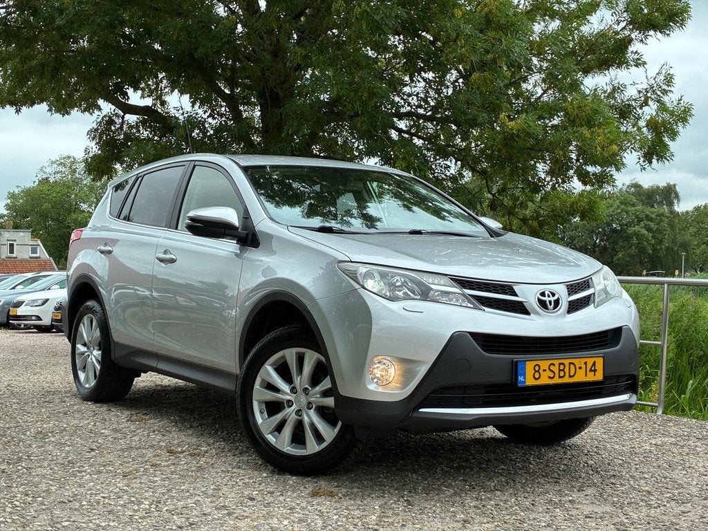Toyota RAV4 2.0 Executive Business 4WD | Leder + Cruise + Cl, Auto's, Toyota, Gebruikt, Zwart, 4 cilinders, 2000 kg