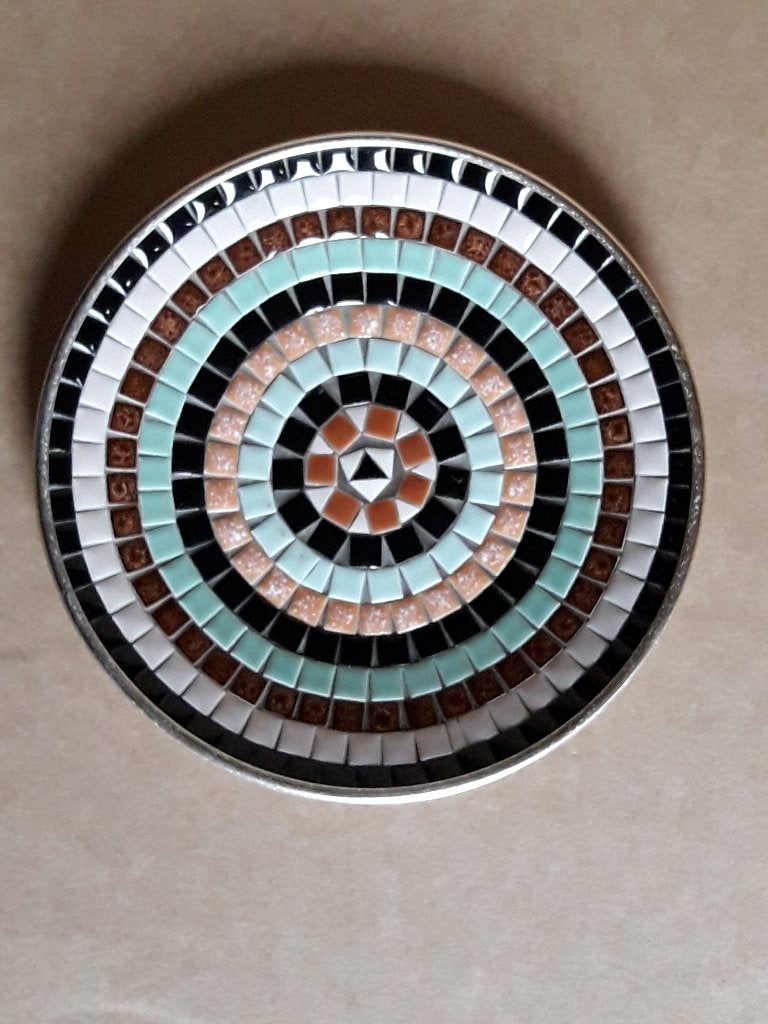 vintage mozaiek schaal , doorsnede 22 cm, Ophalen of Verzenden, Zo goed als nieuw, Rond, Overige materialen
