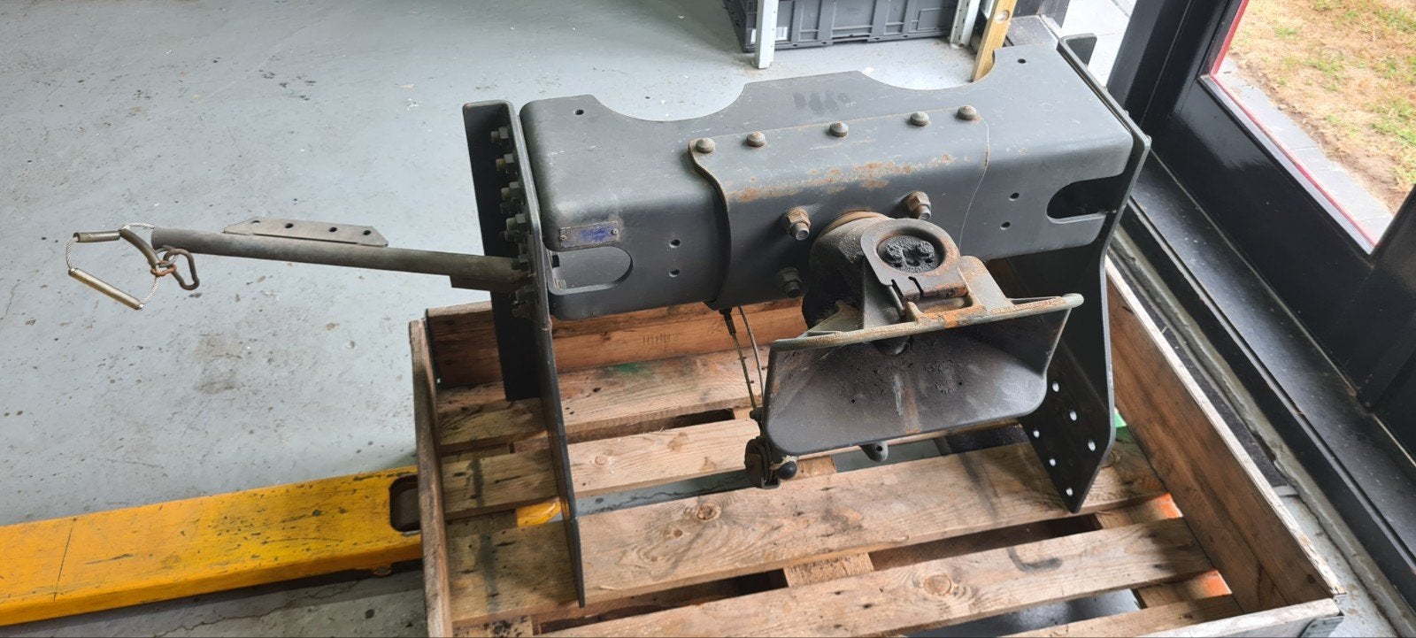 Onderbouw trekhaak Daf LF, Ophalen, Gebruikt