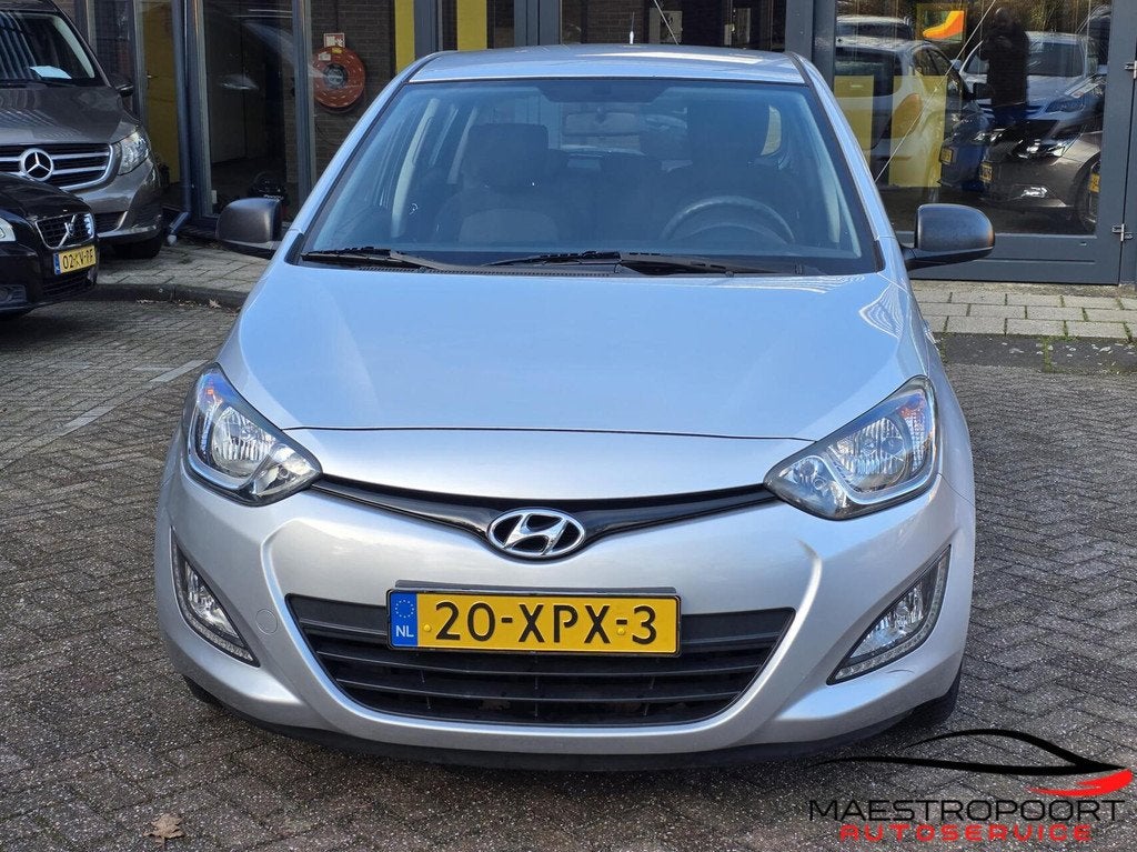 Nette Hyundai i20 1.2 – Zuinig & compleet – €4250 1jaa, Auto's, Hyundai, Euro 5, 31 €/maand, 4 cilinders, Origineel Nederlands