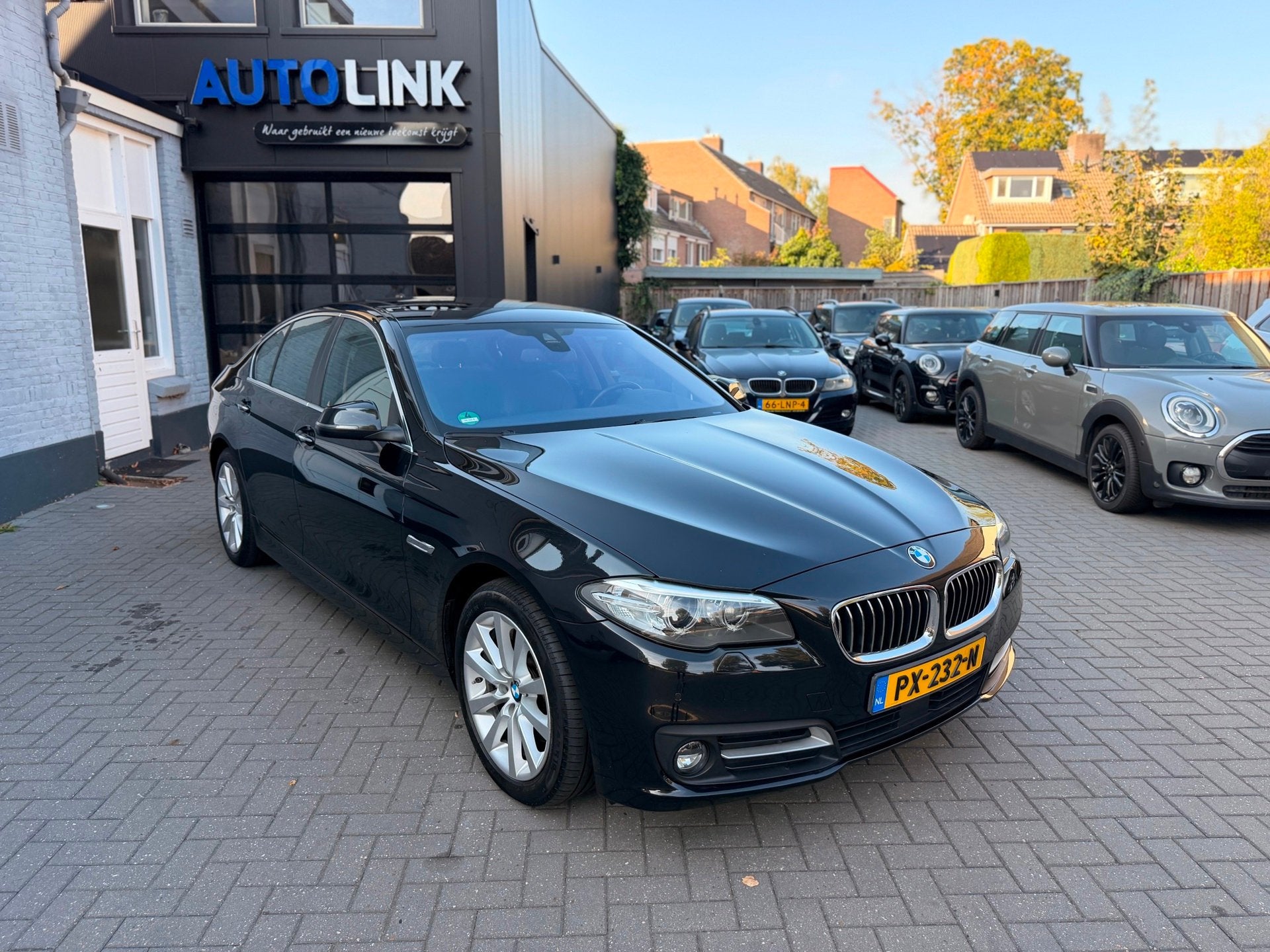 BMW 5-serie 535d | DAKJE | HUD | SOFTCLOSE | MEMORY |, Automaat, Dealer onderhouden, Gebruikt, 2000 kg
