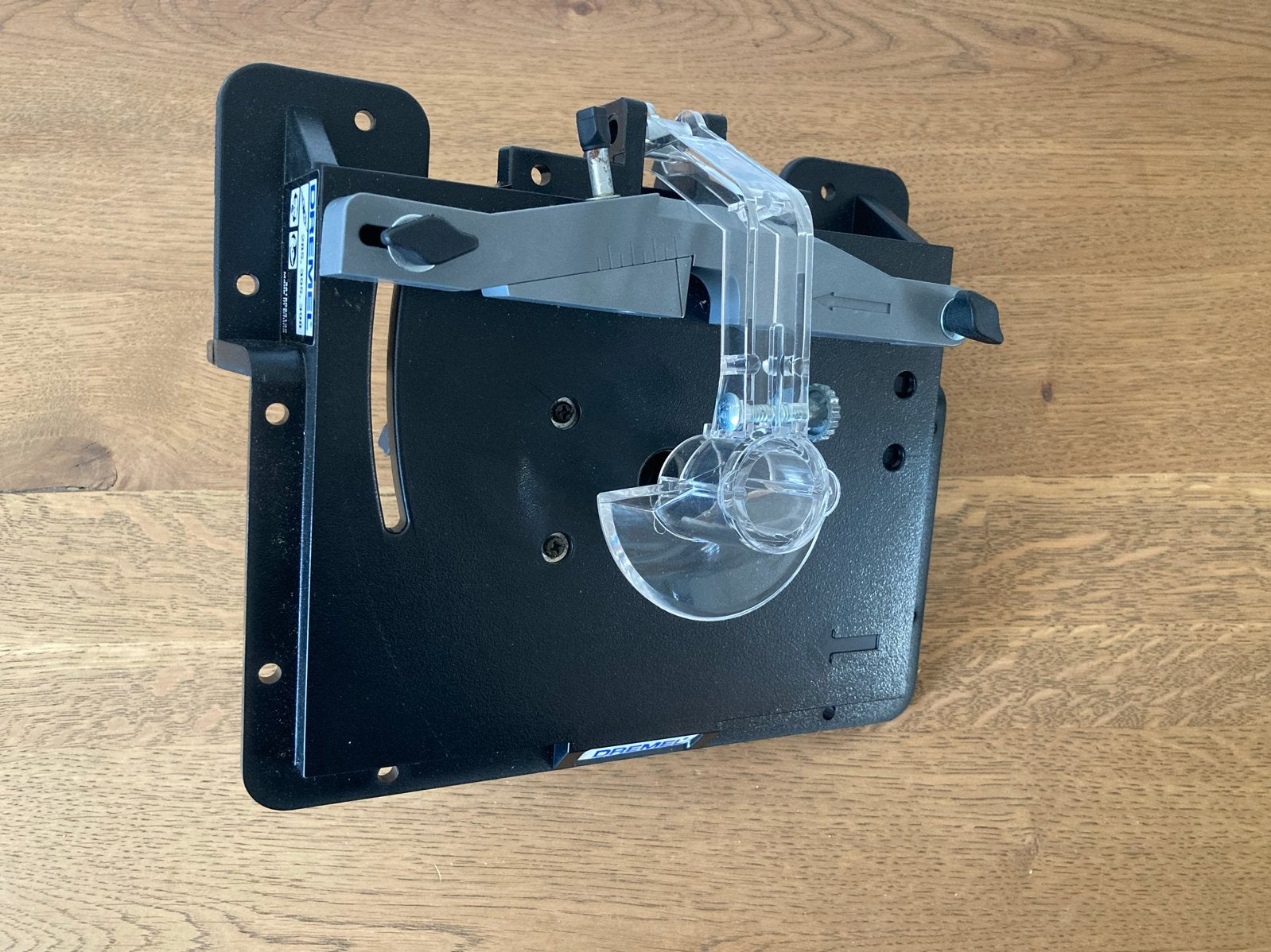 Dremel profielfreestafel model 231, Doe-het-zelf en Verbouw, Gereedschap | Freesmachines, Ophalen of Verzenden, Zo goed als nieuw