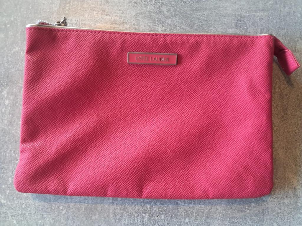 Estée Lauder make-up tasje roze, Estée Lauder, 767 Fifth Avenue, New York, NY 10153, USA, Ophalen of Verzenden, Zo goed als nieuw