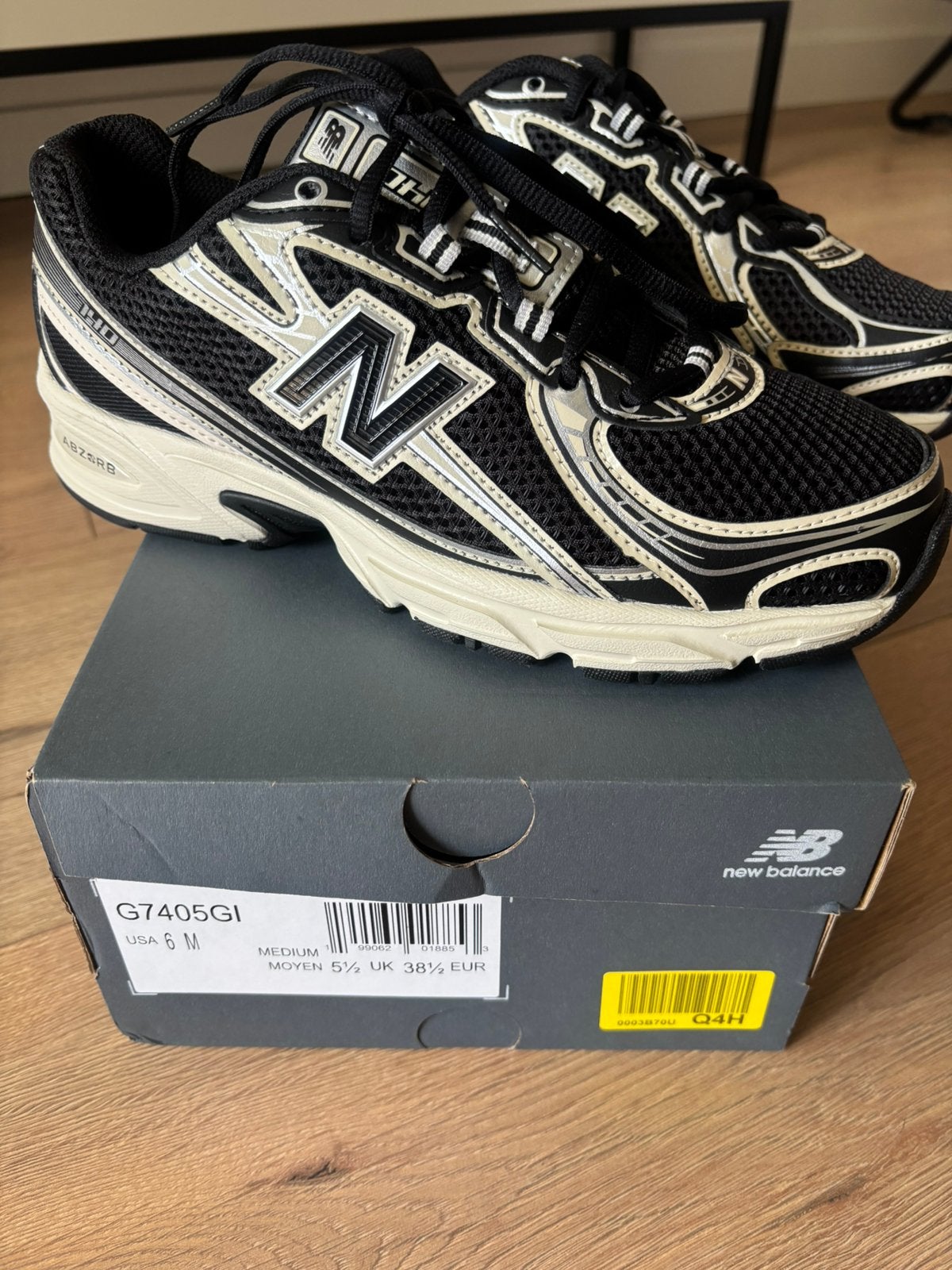 New Balance 740 sneakers zwart dames maat 38.5 NIEUW, Verzenden, Nieuw, Zwart, Sneakers of Gympen