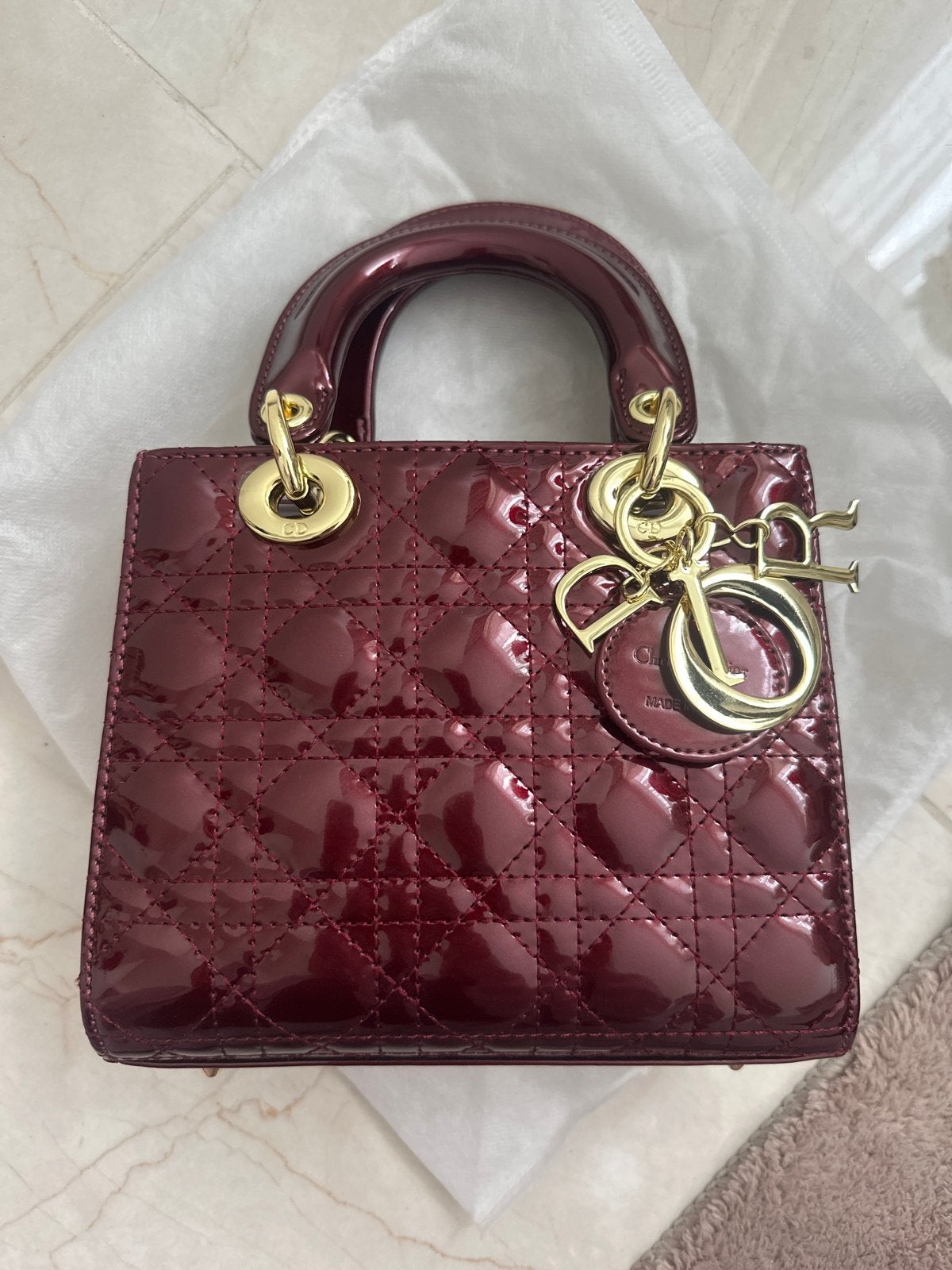 Dior Burgundy Medium Cannage Patent Leather Lady Dior Tote, Sieraden, Tassen en Uiterlijk, Tassen | Damestassen, Ophalen of Verzenden