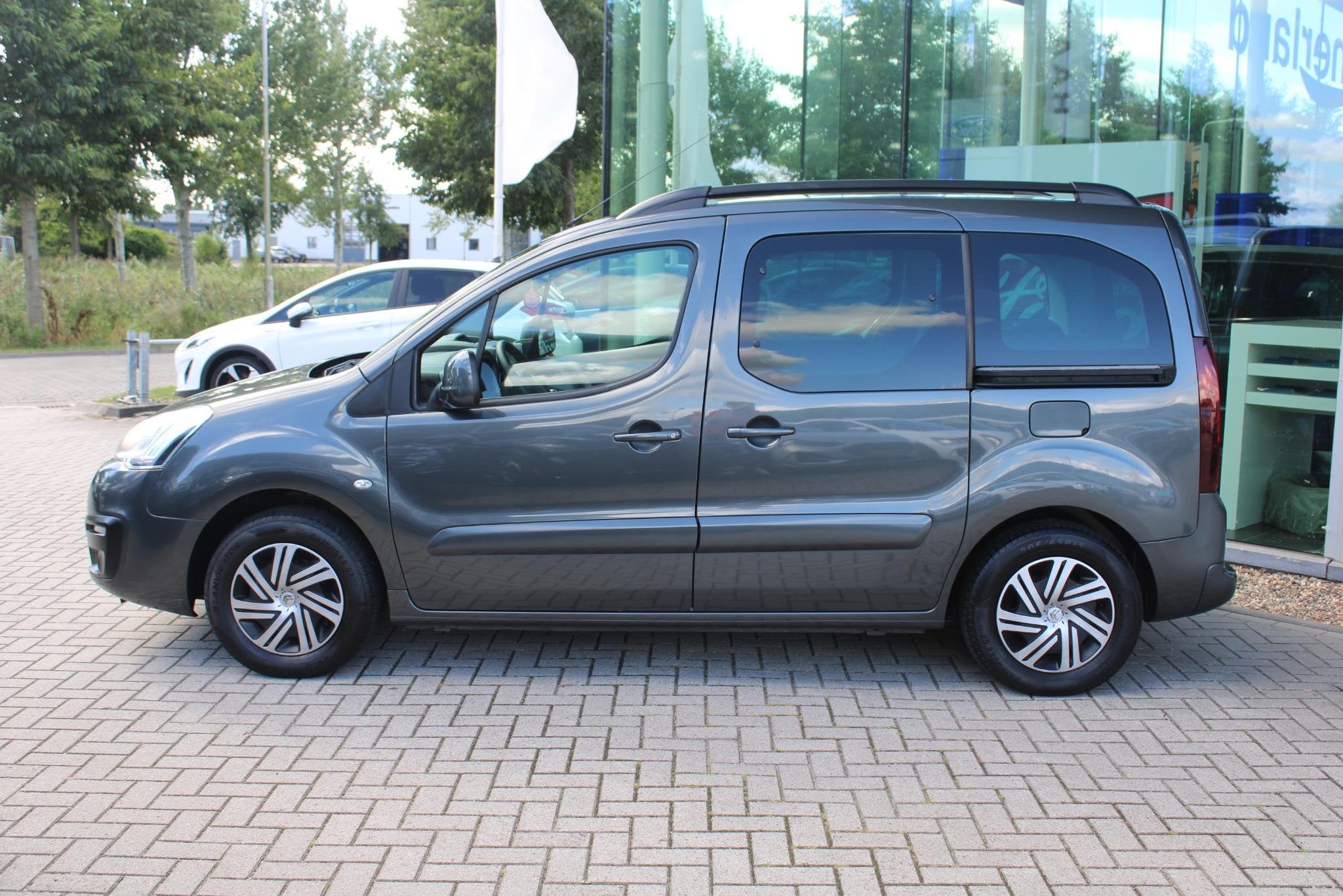Citroen Berlingo 1.2 PureTech XTR | Multispace | Airco | Cru, Voorwielaandrijving, Stof, Gebruikt, 1199 cc
