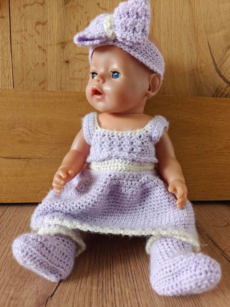 Baby Born pop met gehaakte kleding en accessoires, Ophalen of Verzenden, Gebruikt, Babypop