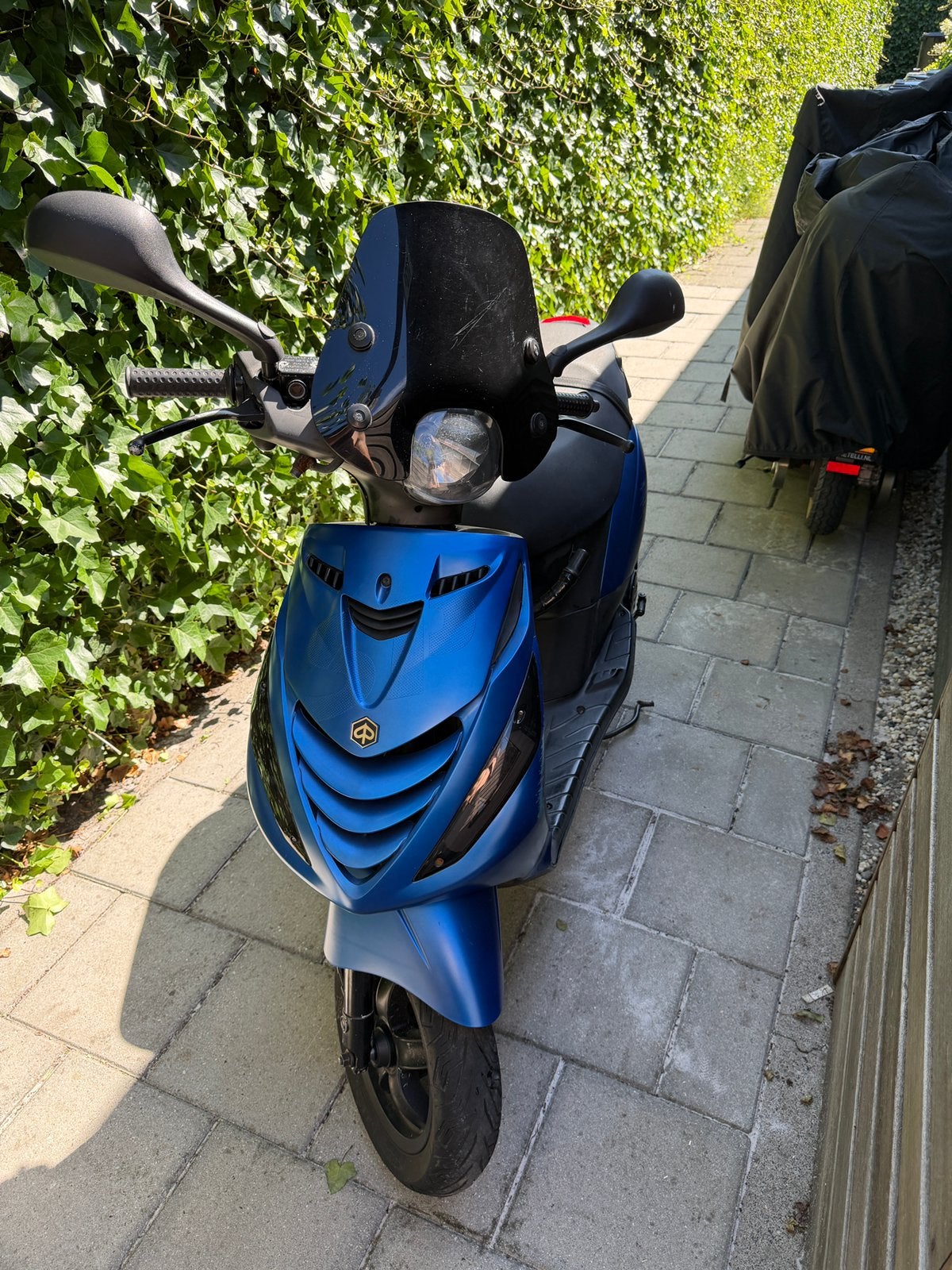 Piaggio Zip 4-takt – Matte Blauwe Uitvoering – 9.500 km, Ophalen, Gebruikt, Zadel, Piaggio